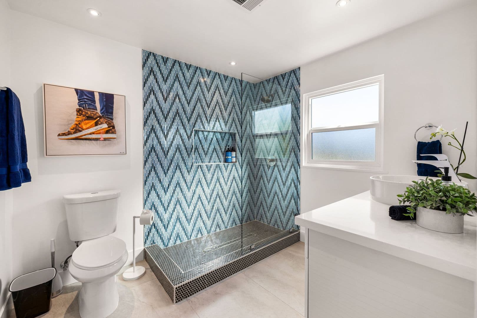 Palm Springs House: 2325 N Girasol Ave