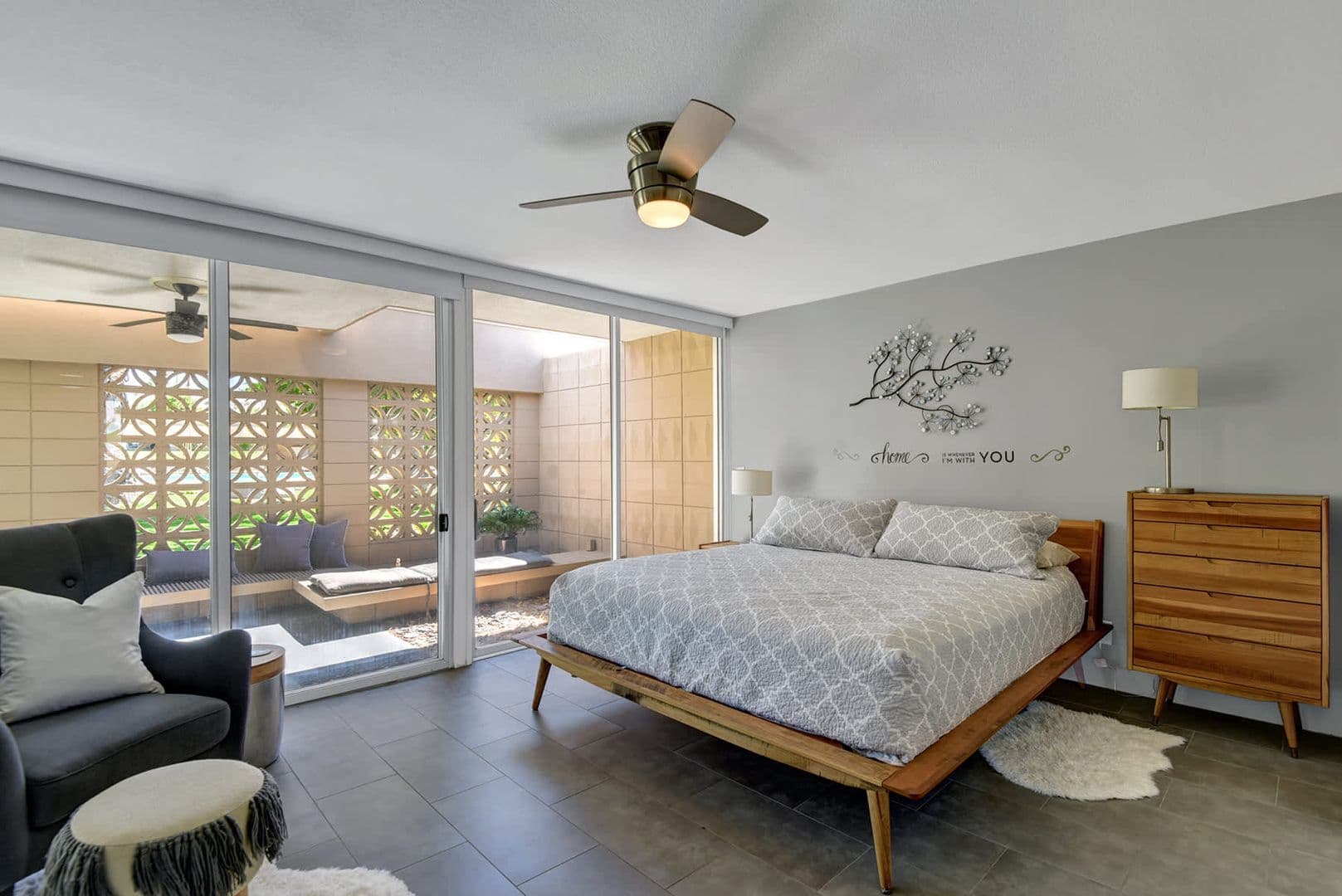 Palm Desert House: 72861 El Paseo