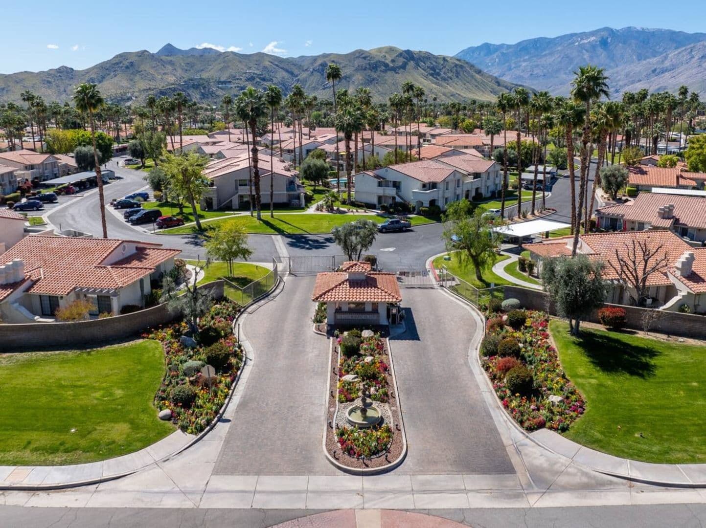 Palm Springs House: 2701 E Mesquite Ave