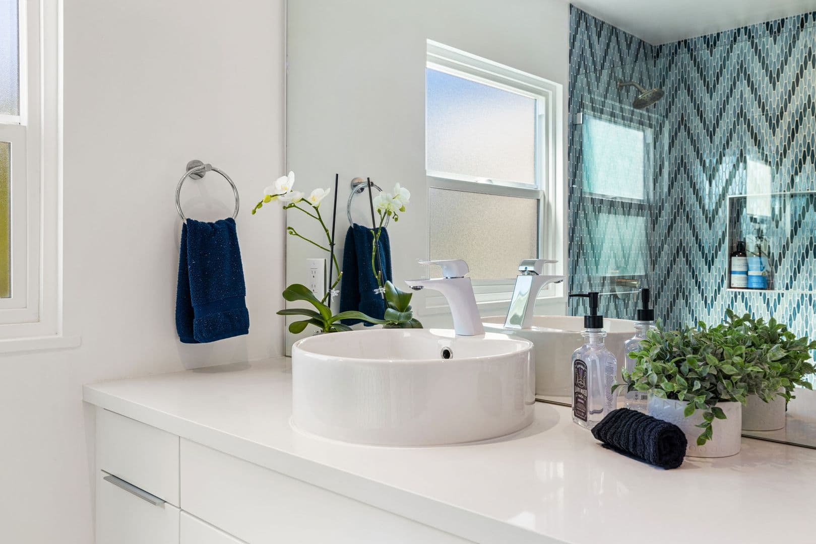Palm Springs House: 2325 N Girasol Ave
