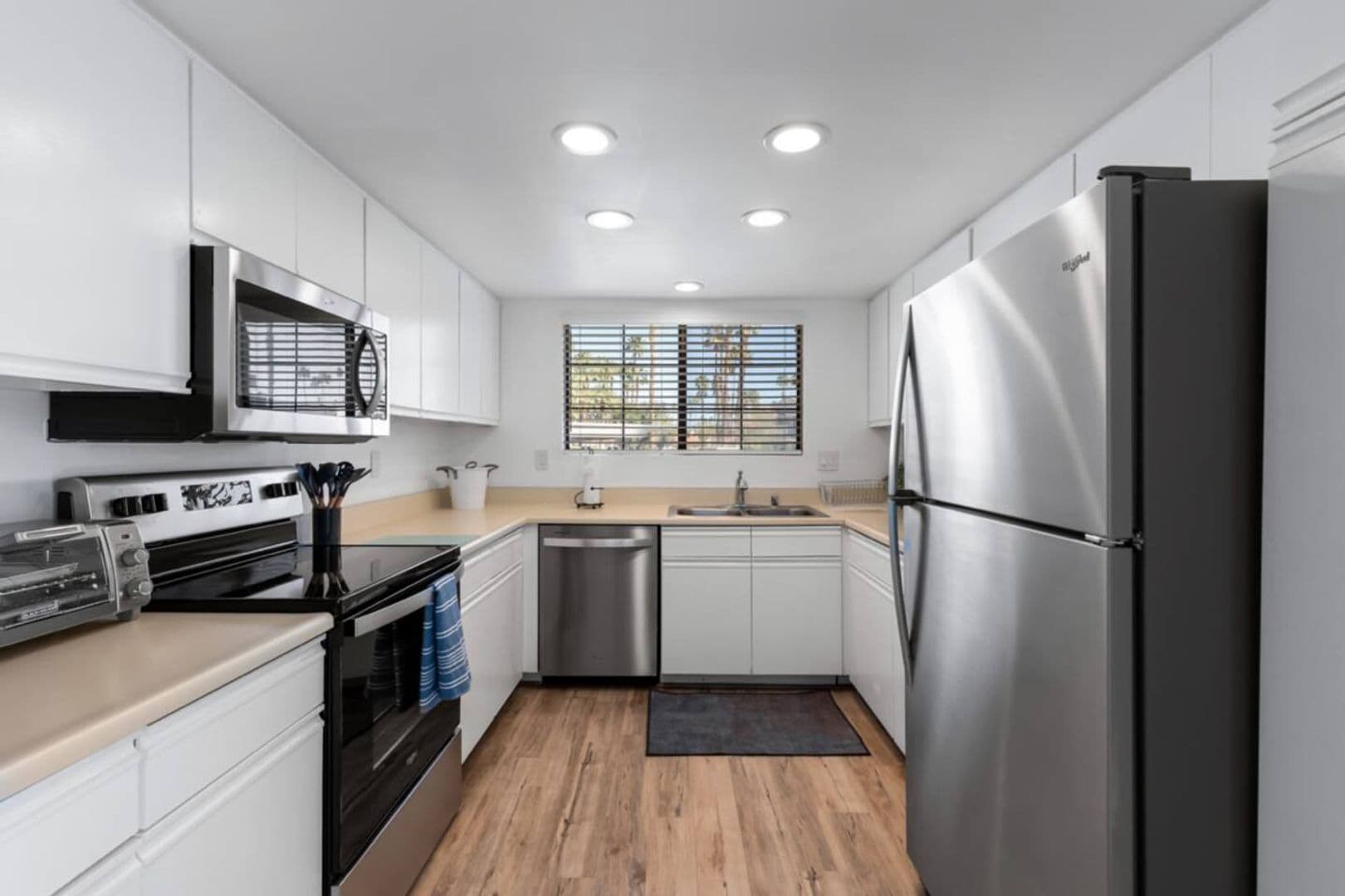 Palm Springs House: 2701 E Mesquite Ave