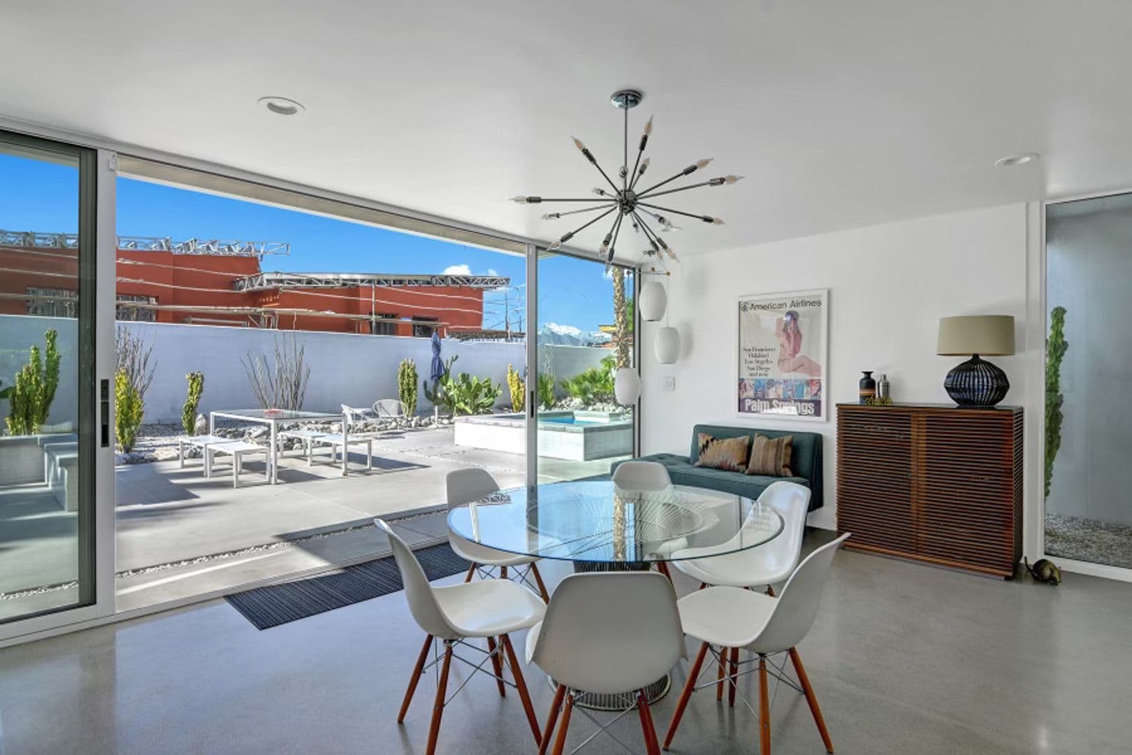Palm Springs House: 3133 N Sunnyview Dr