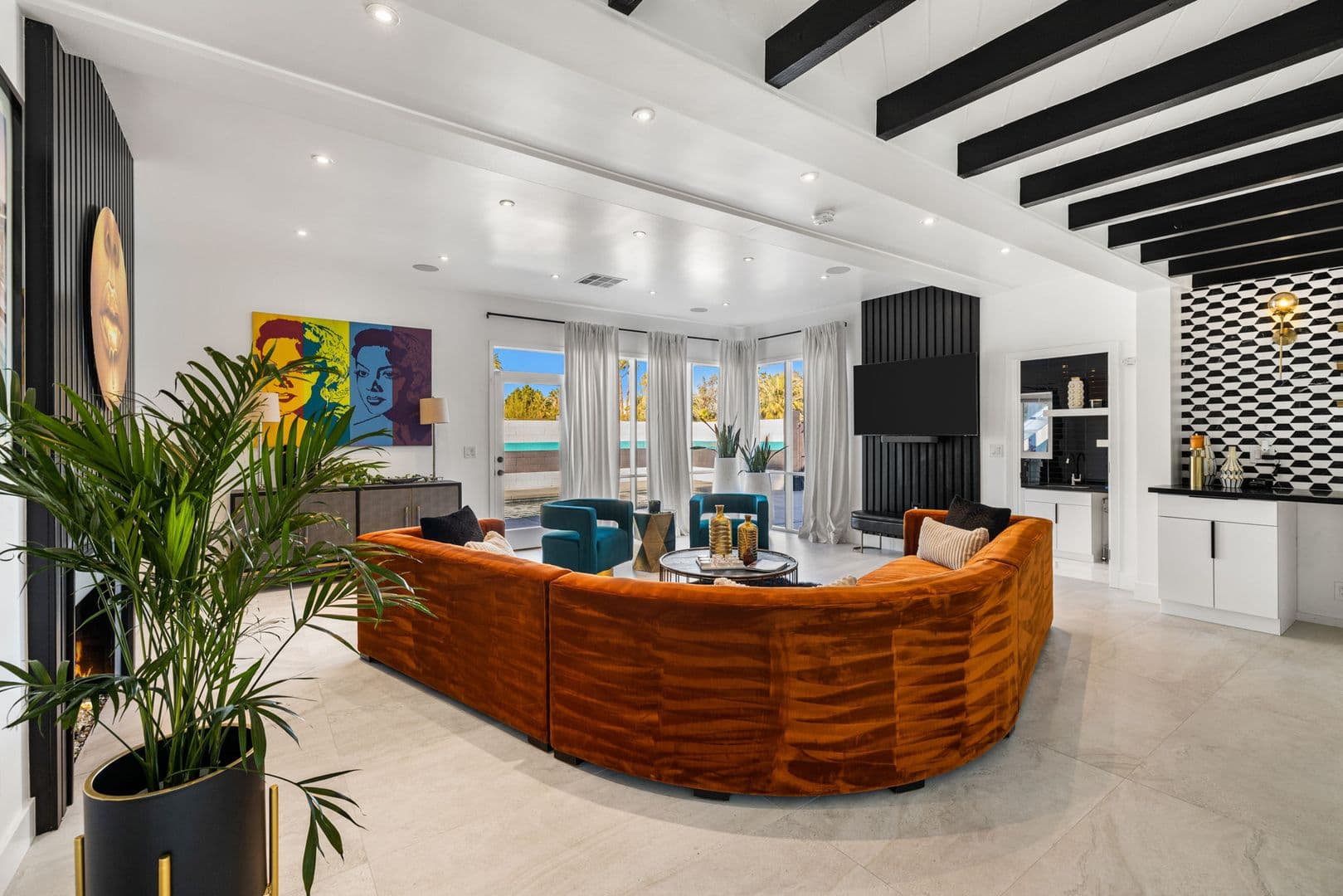 Palm Springs House: 2325 N Girasol Ave
