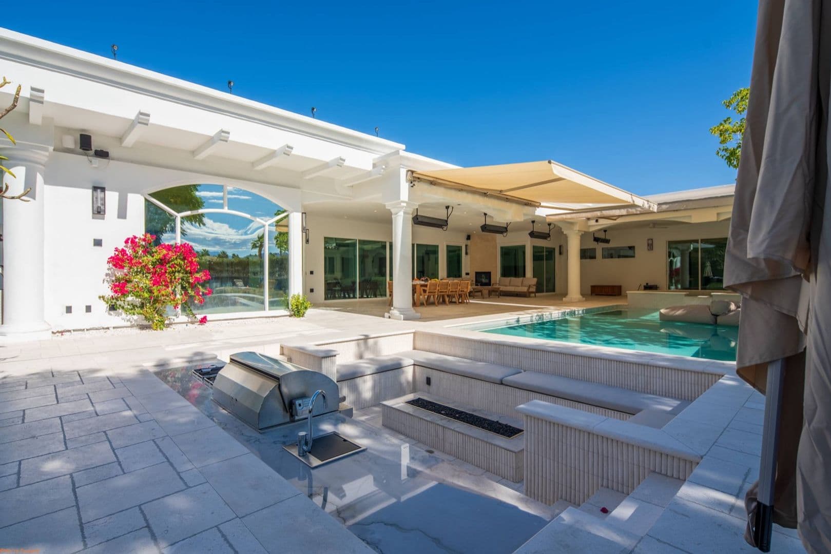 Palm Springs House: 875 Tamarisk Rd