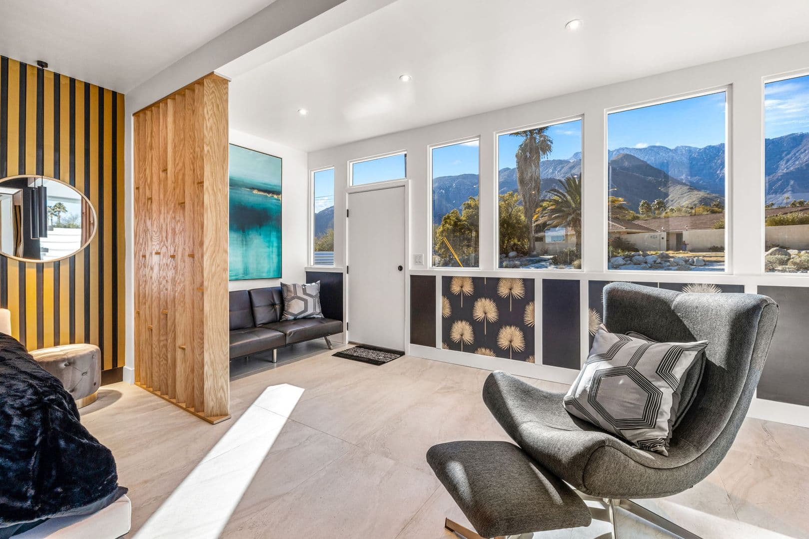 Palm Springs House: 2325 N Girasol Ave