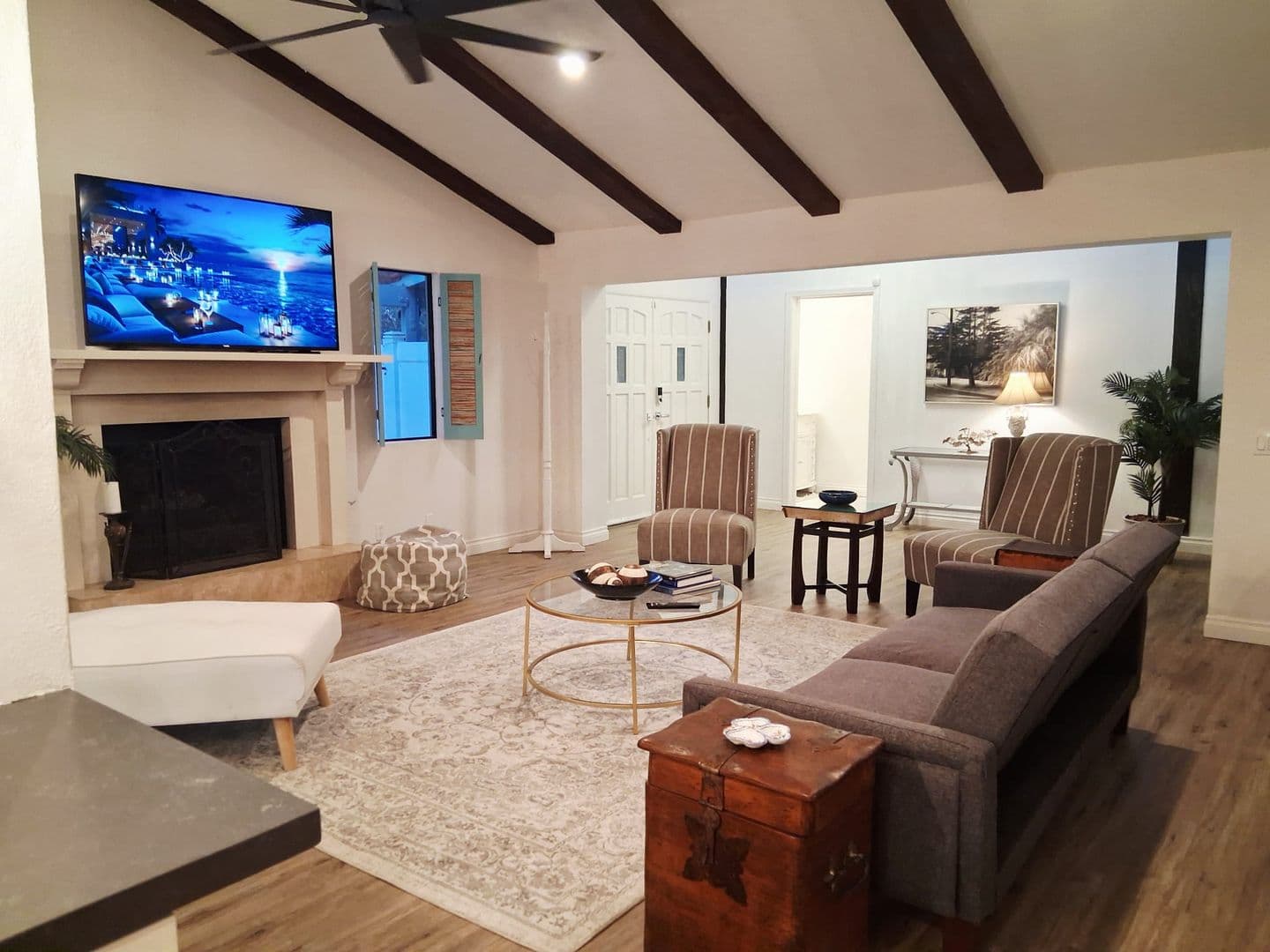 Fallbrook House: 1412 El Nido Dr