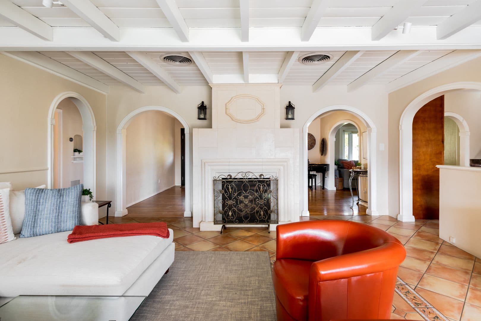Palm Springs House: 477 East Via Colusa