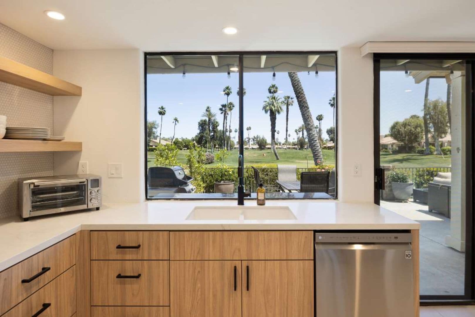 Palm Desert House: 122 Giralda Cir