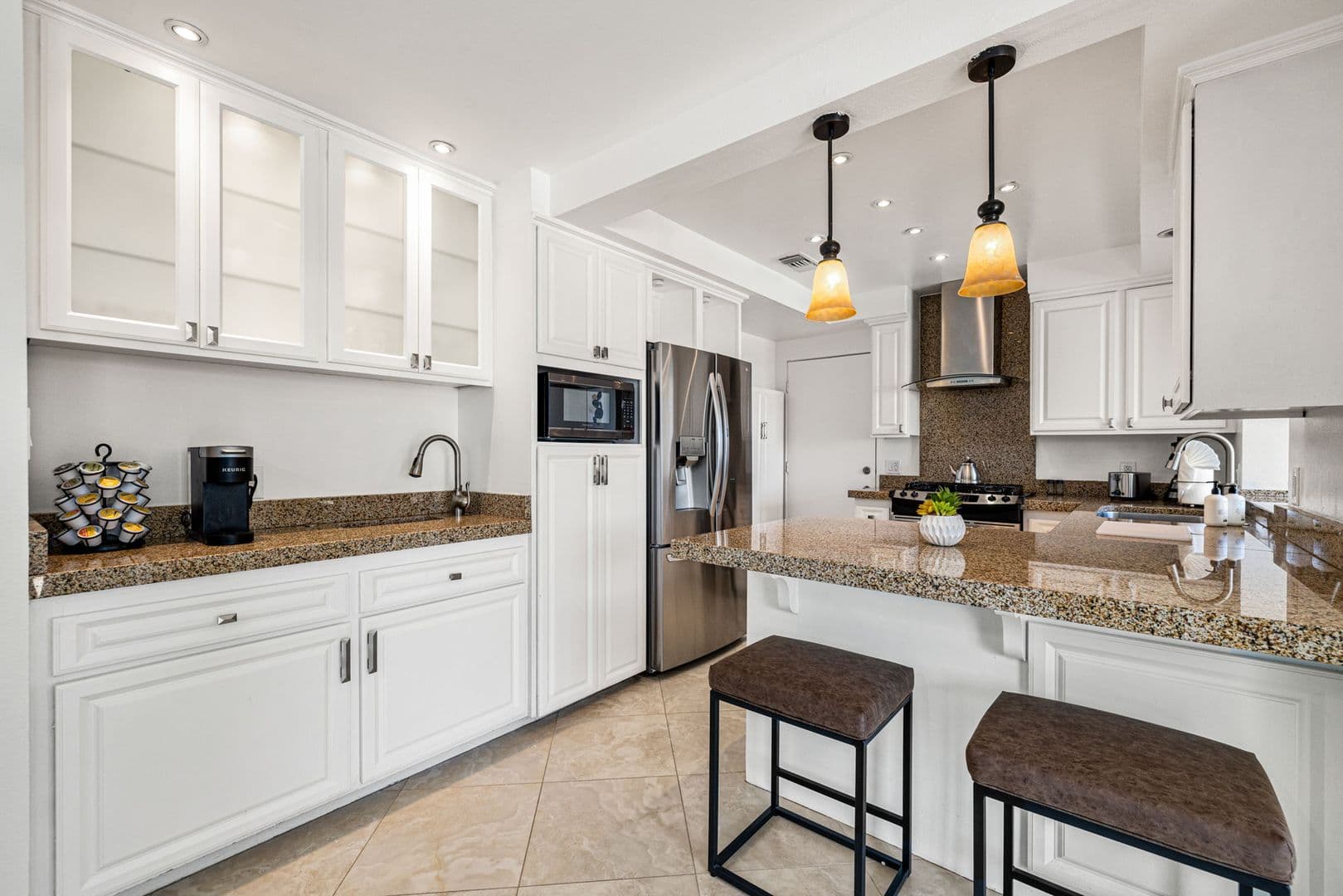 Palm Springs House: 2290 N Victoria Rd