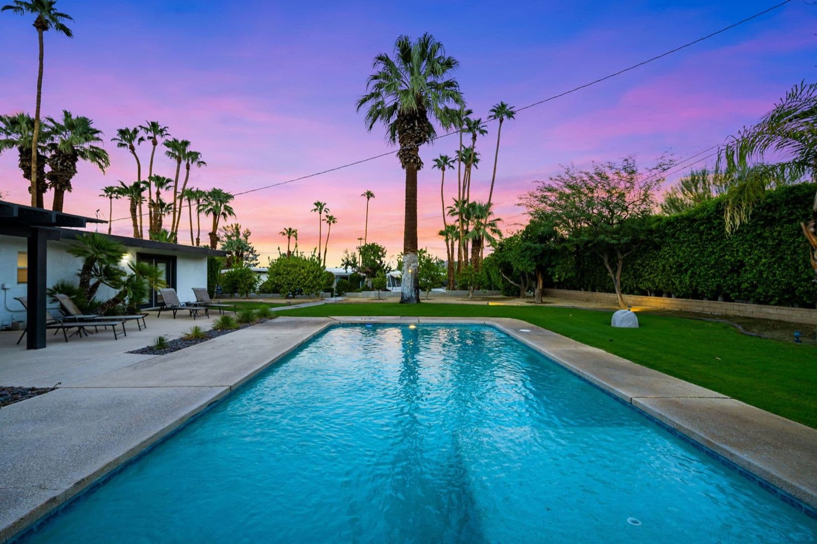 Palm Desert House: 73255 Grapevine Street