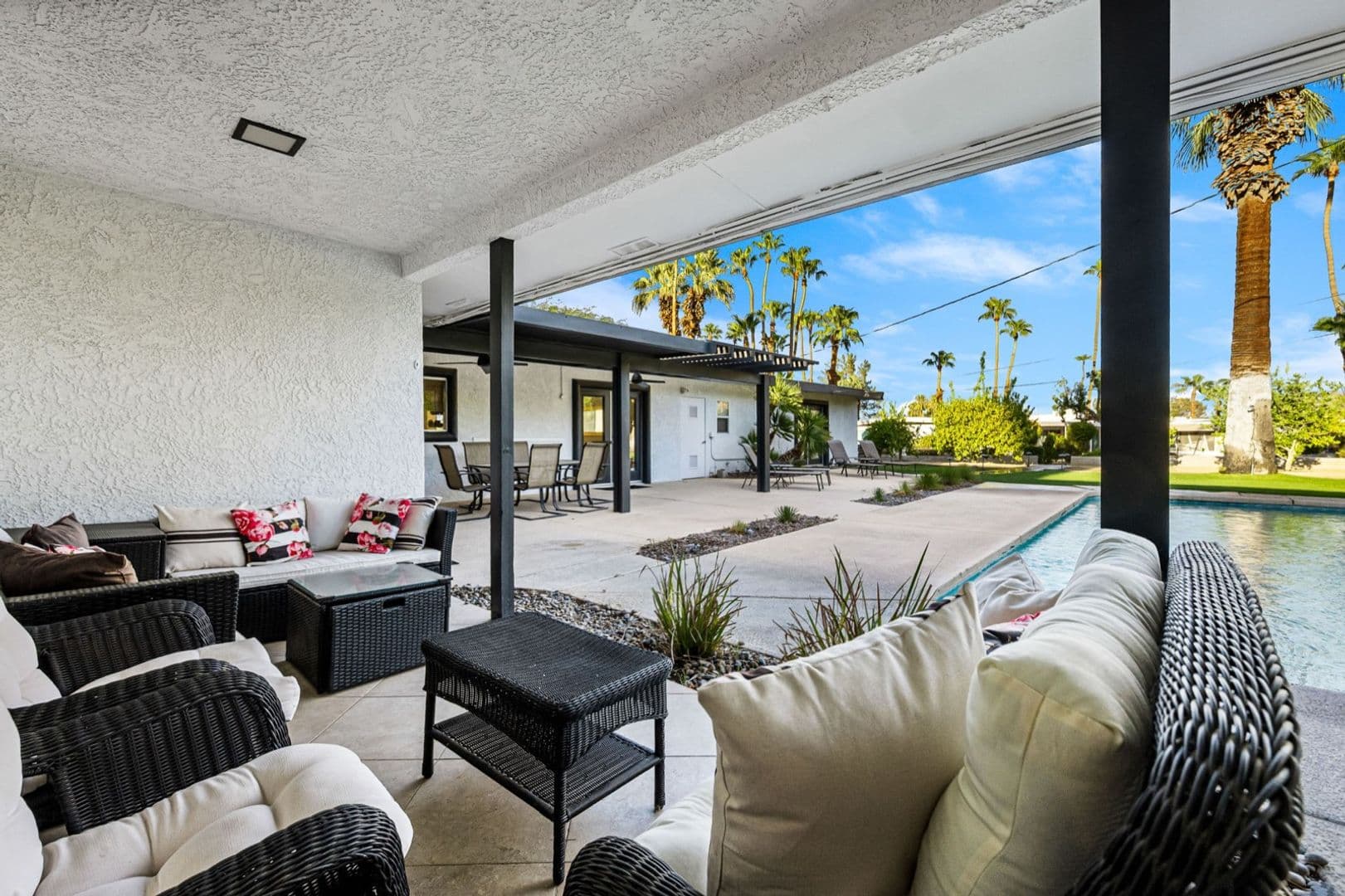 Palm Desert House: 73255 Grapevine Street