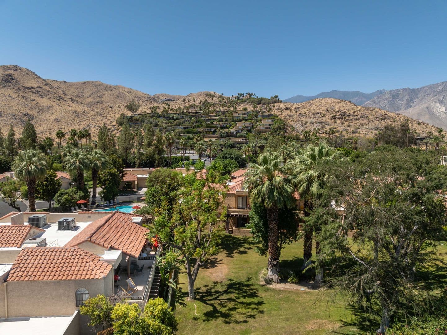 Palm Springs House: 2345 S Cherokee Way
