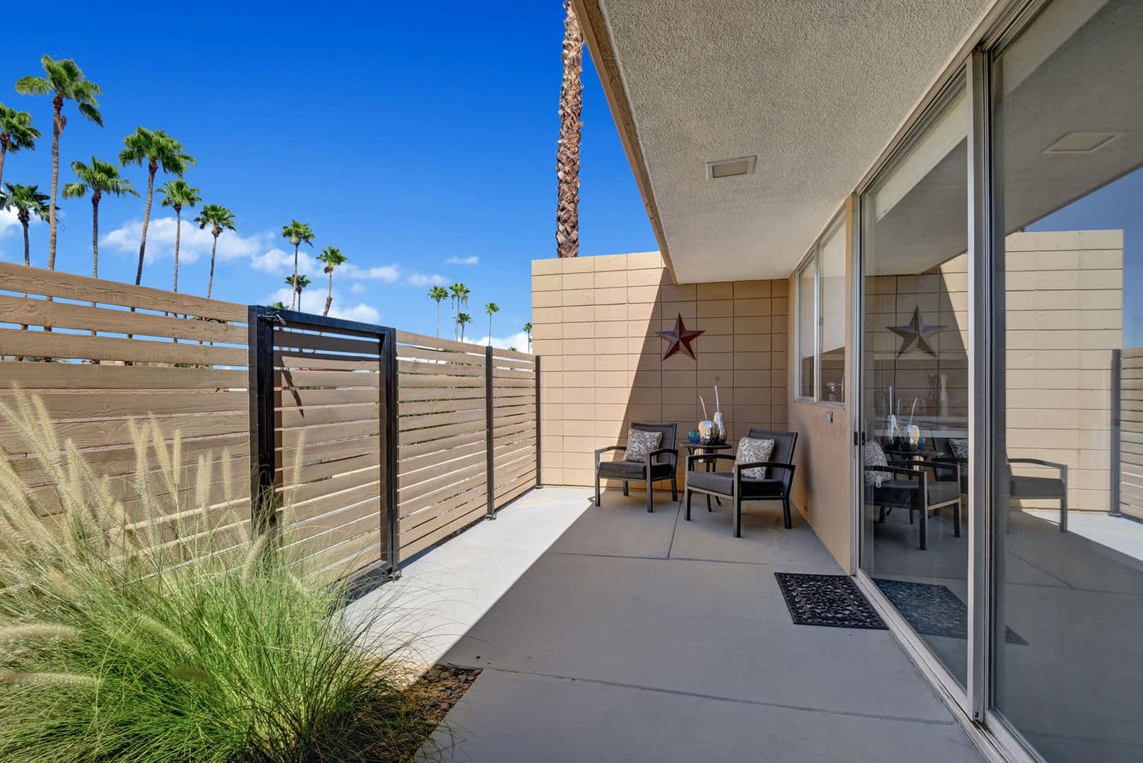 Palm Desert House: 72861 El Paseo