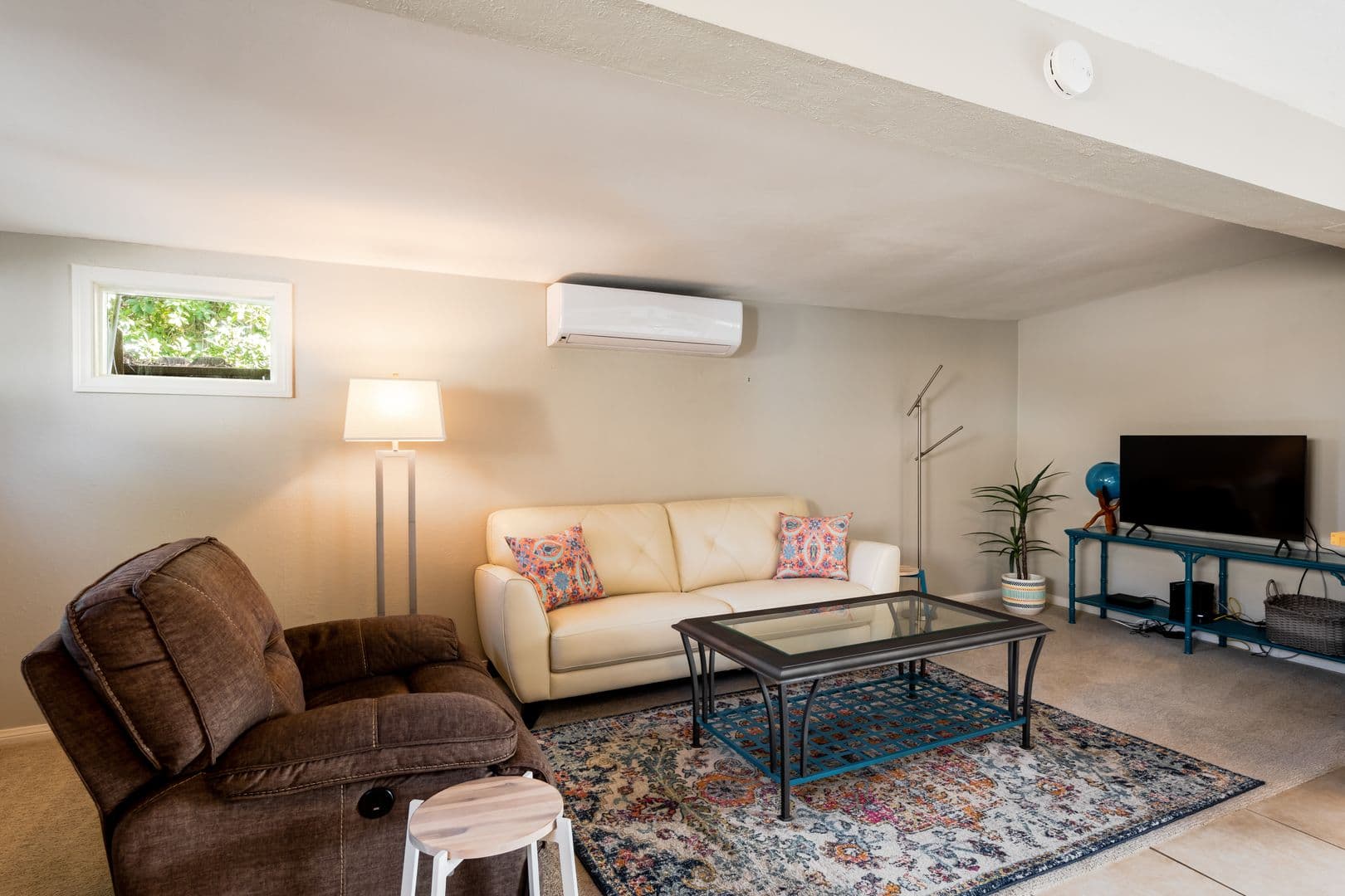 Palm Springs House: 477 East Via Colusa