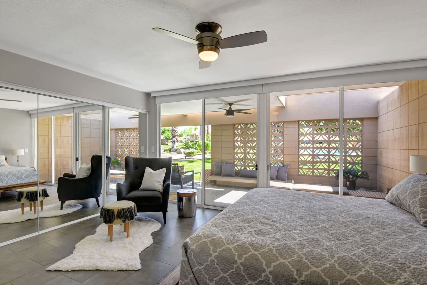 Palm Desert House: 72861 El Paseo