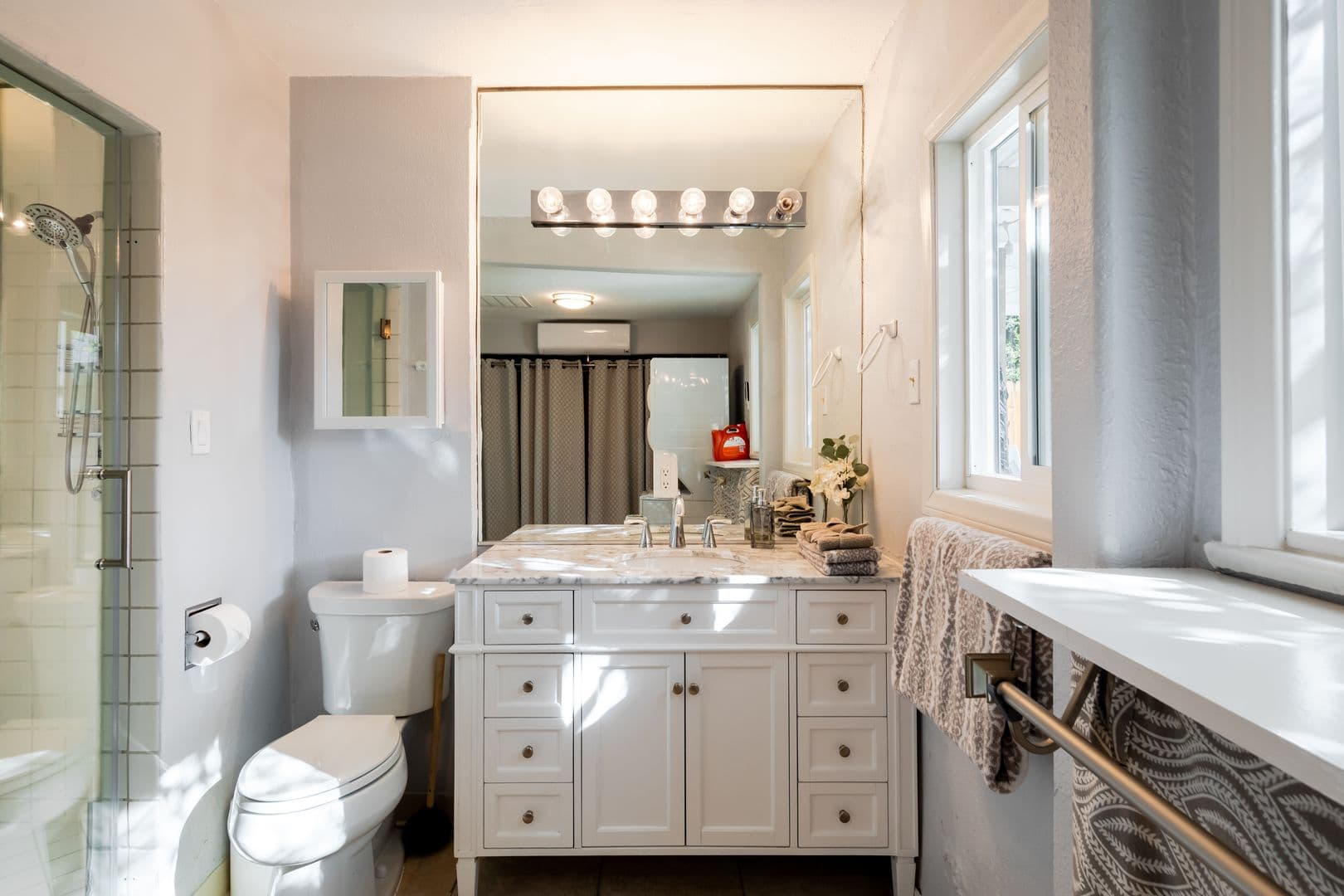 Palm Springs House: 477 East Via Colusa