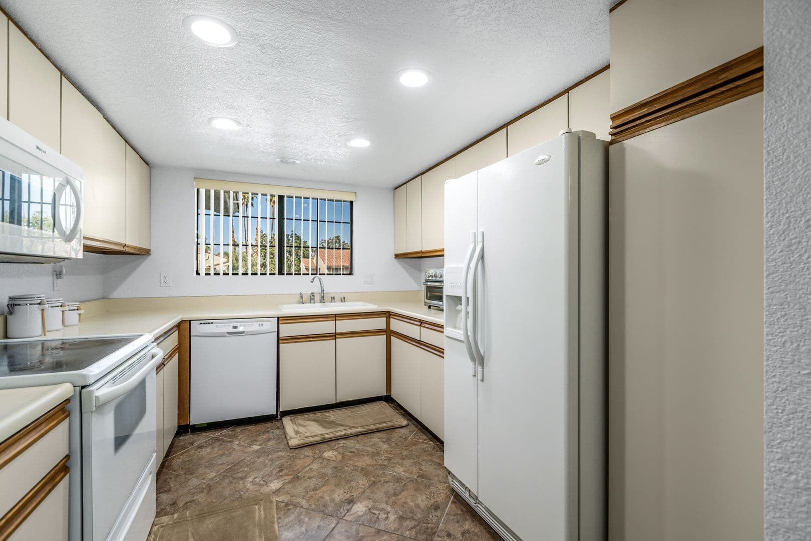 Palm Springs House: 2701 E Mesquite Ave. E-24