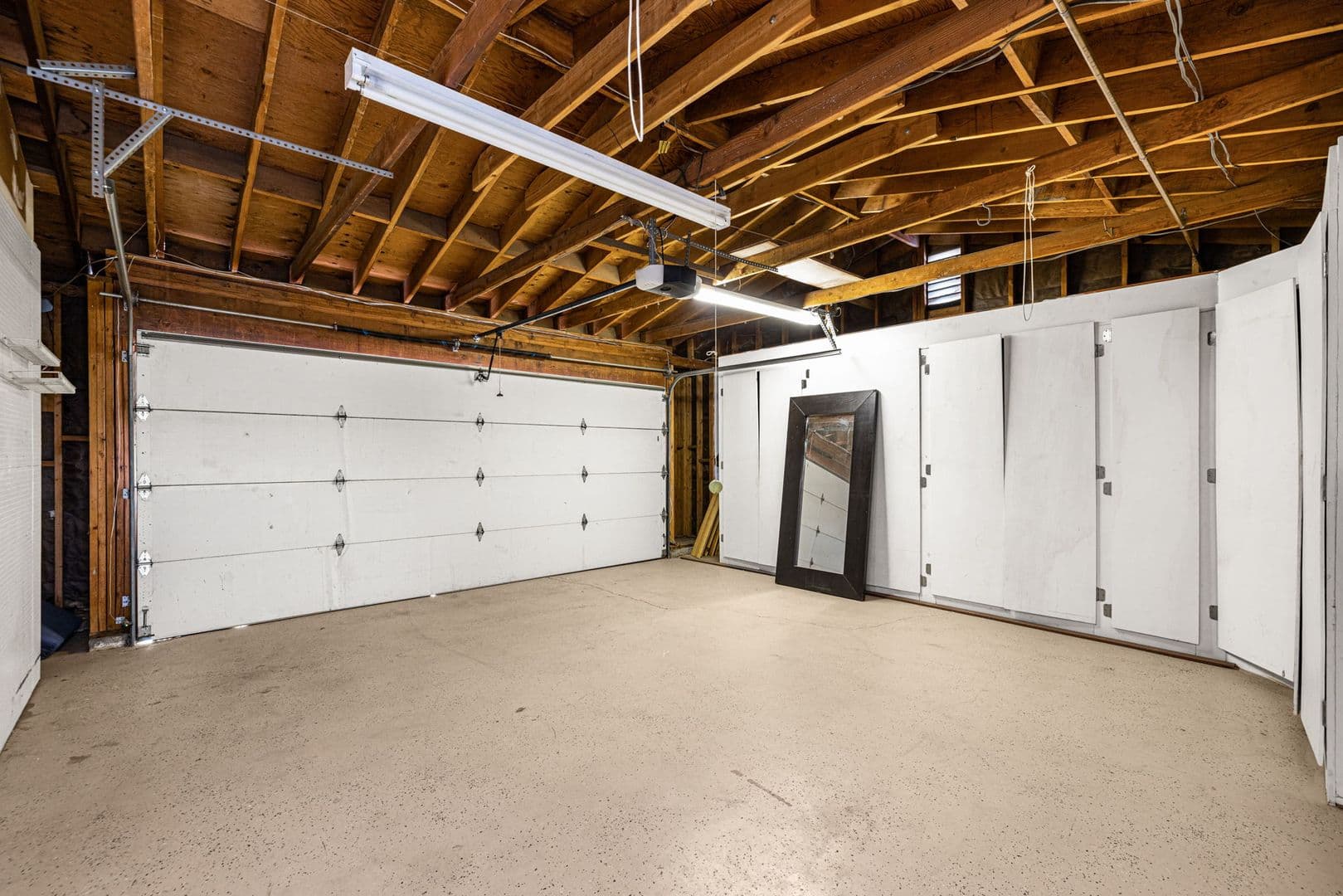 Palm Springs House: 2290 N Victoria Rd