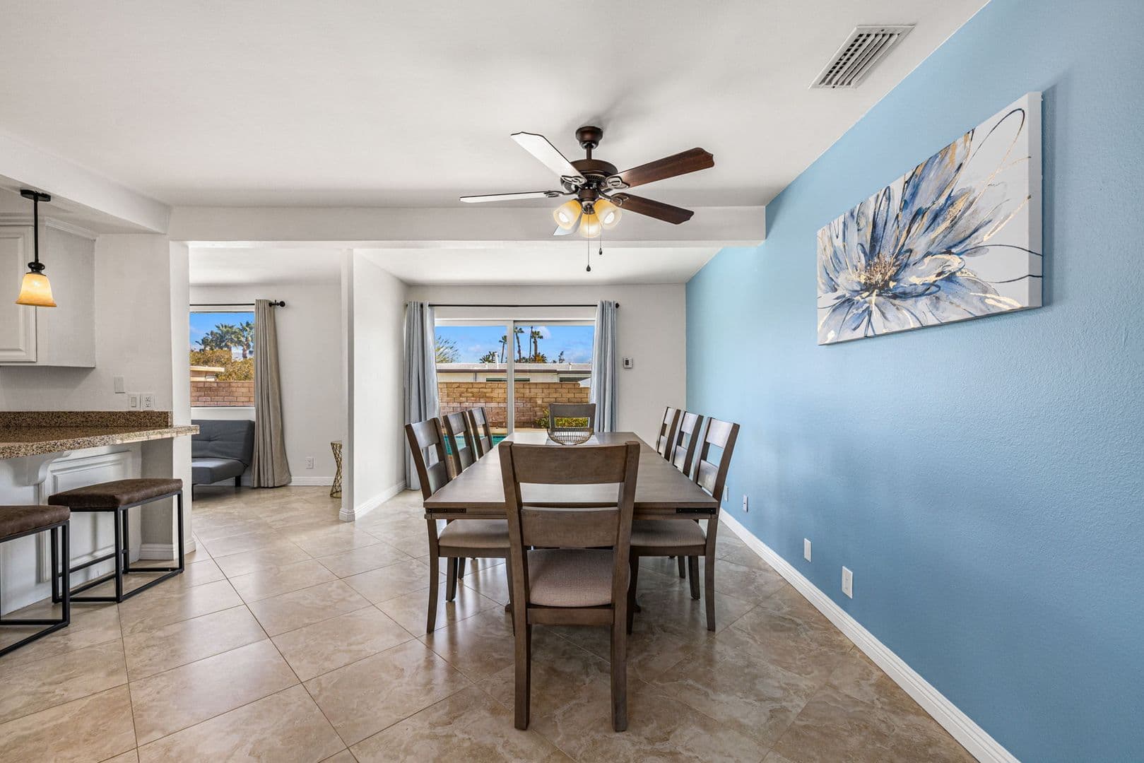 Palm Springs House: 2290 N Victoria Rd