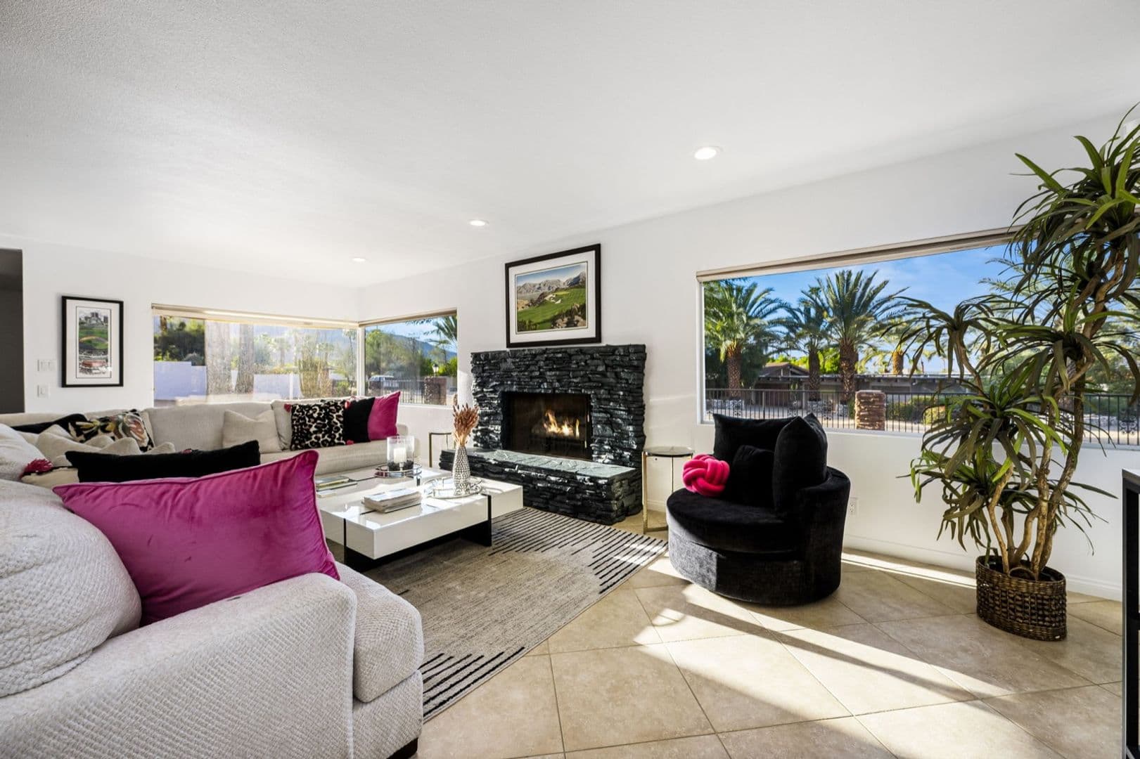 Palm Desert House: 73255 Grapevine Street