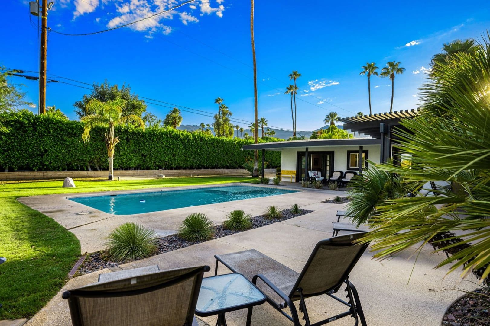 Palm Desert House: 73255 Grapevine Street