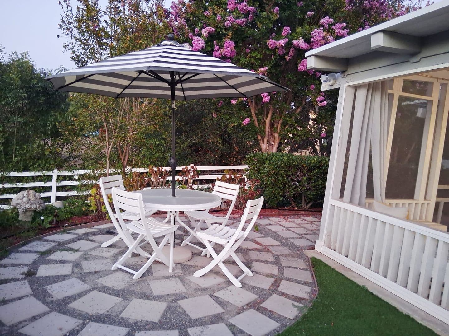 Fallbrook House: 1412 El Nido Dr