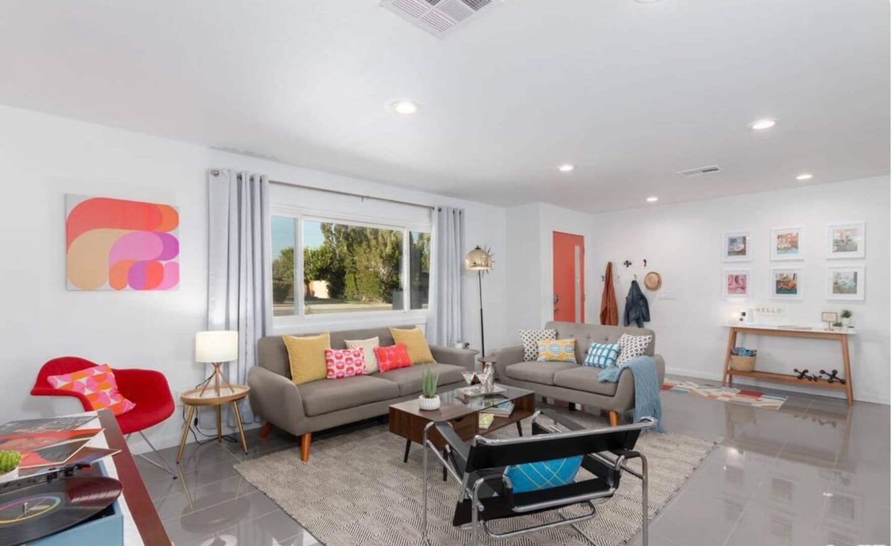 Palm Springs House: 2241 E Finley Rd
