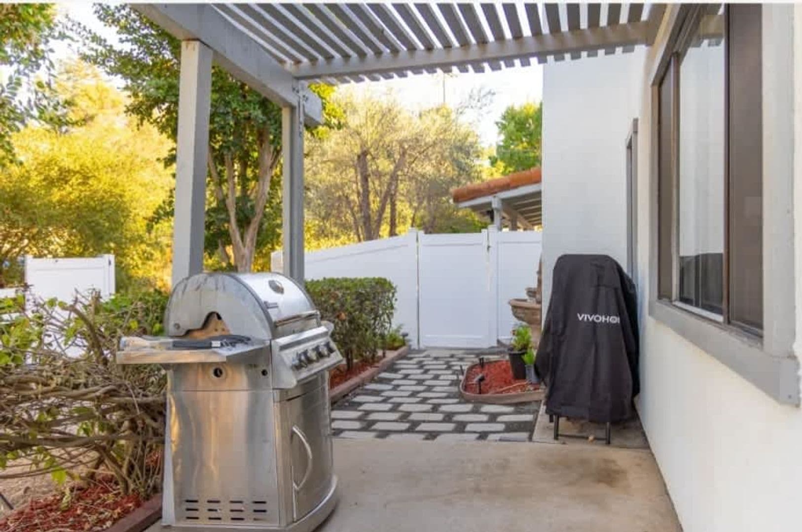 Fallbrook House: 1412 El Nido Dr