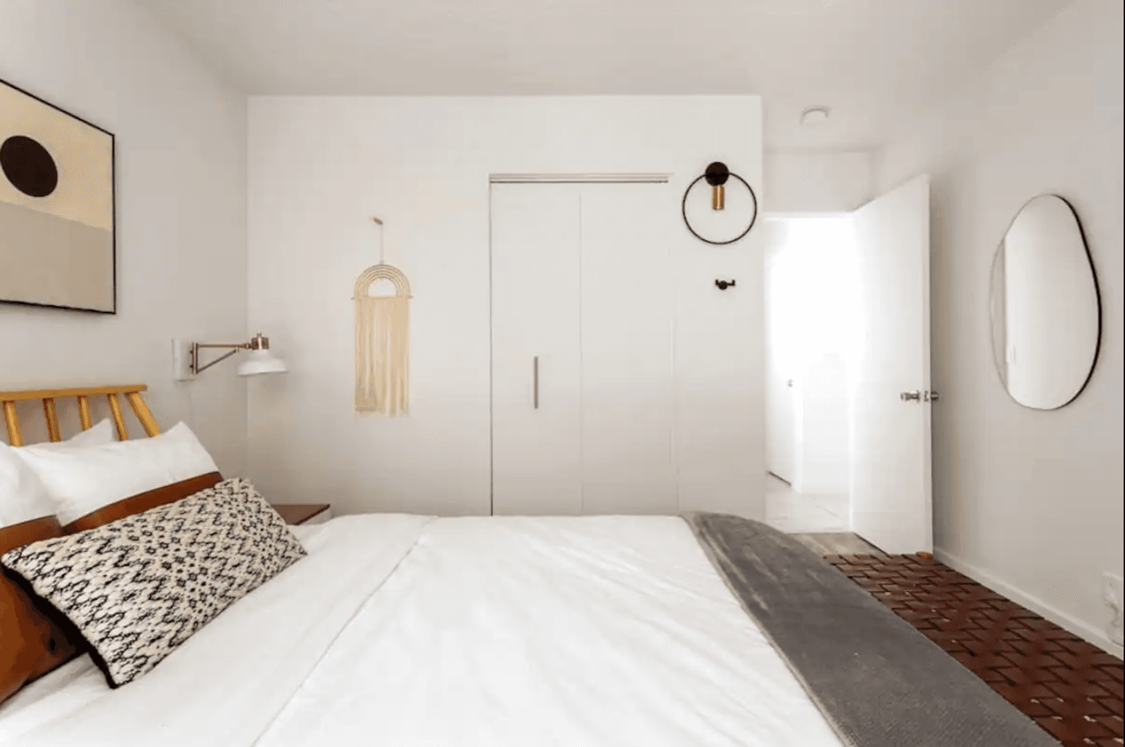 Palm Springs House: 547 N Sunrise Way