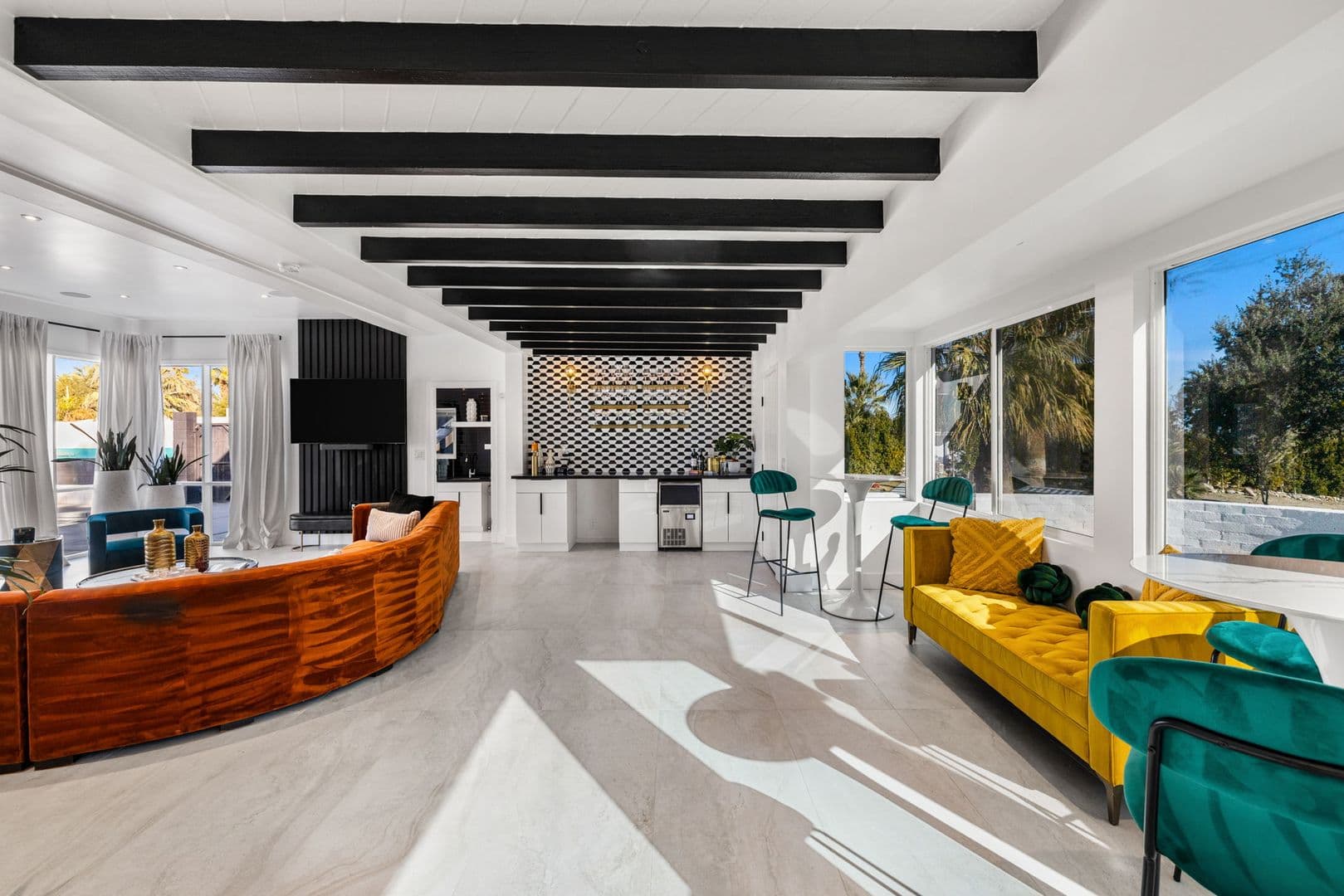 Palm Springs House: 2325 N Girasol Ave