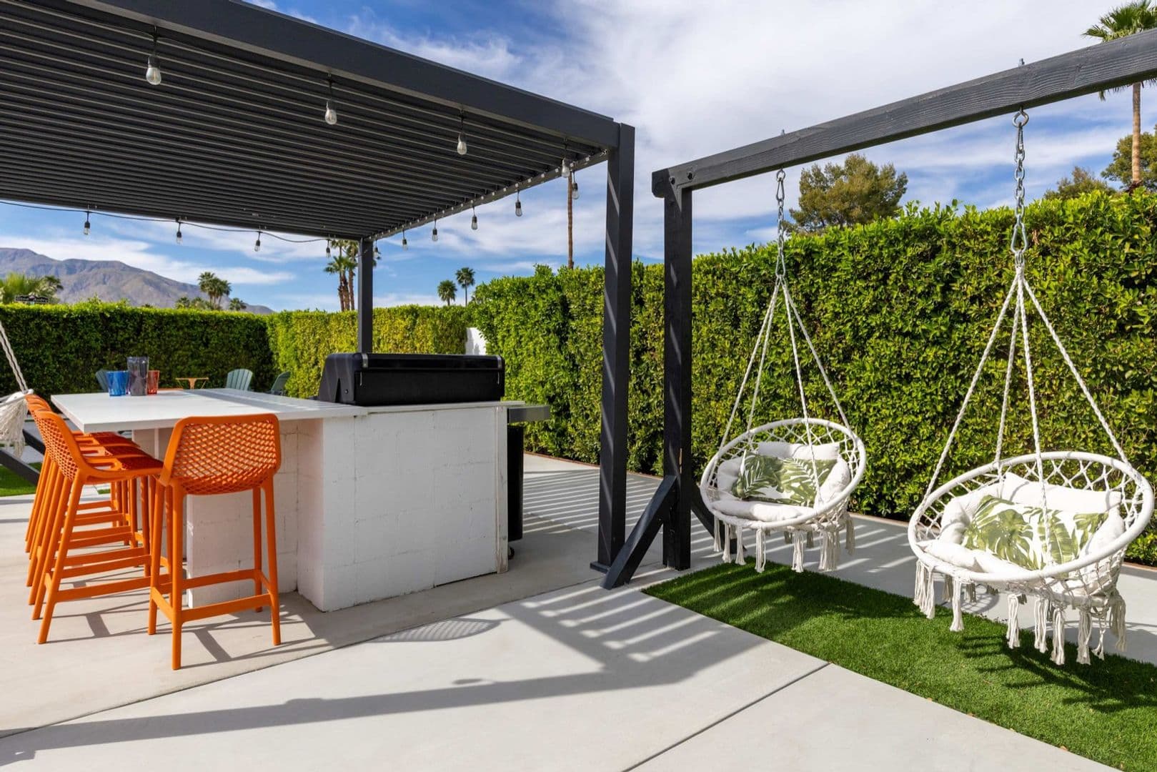 Palm Springs House: 2380 N San Antonio Rd