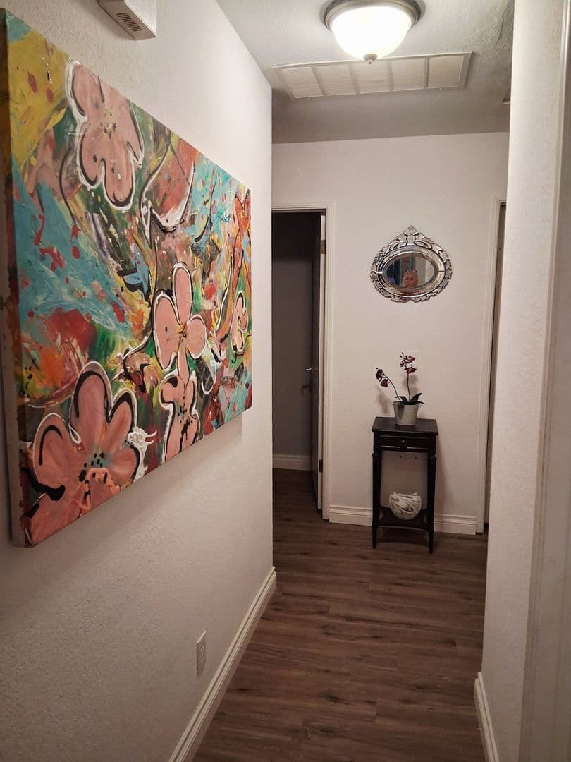 Fallbrook House: 1412 El Nido Dr