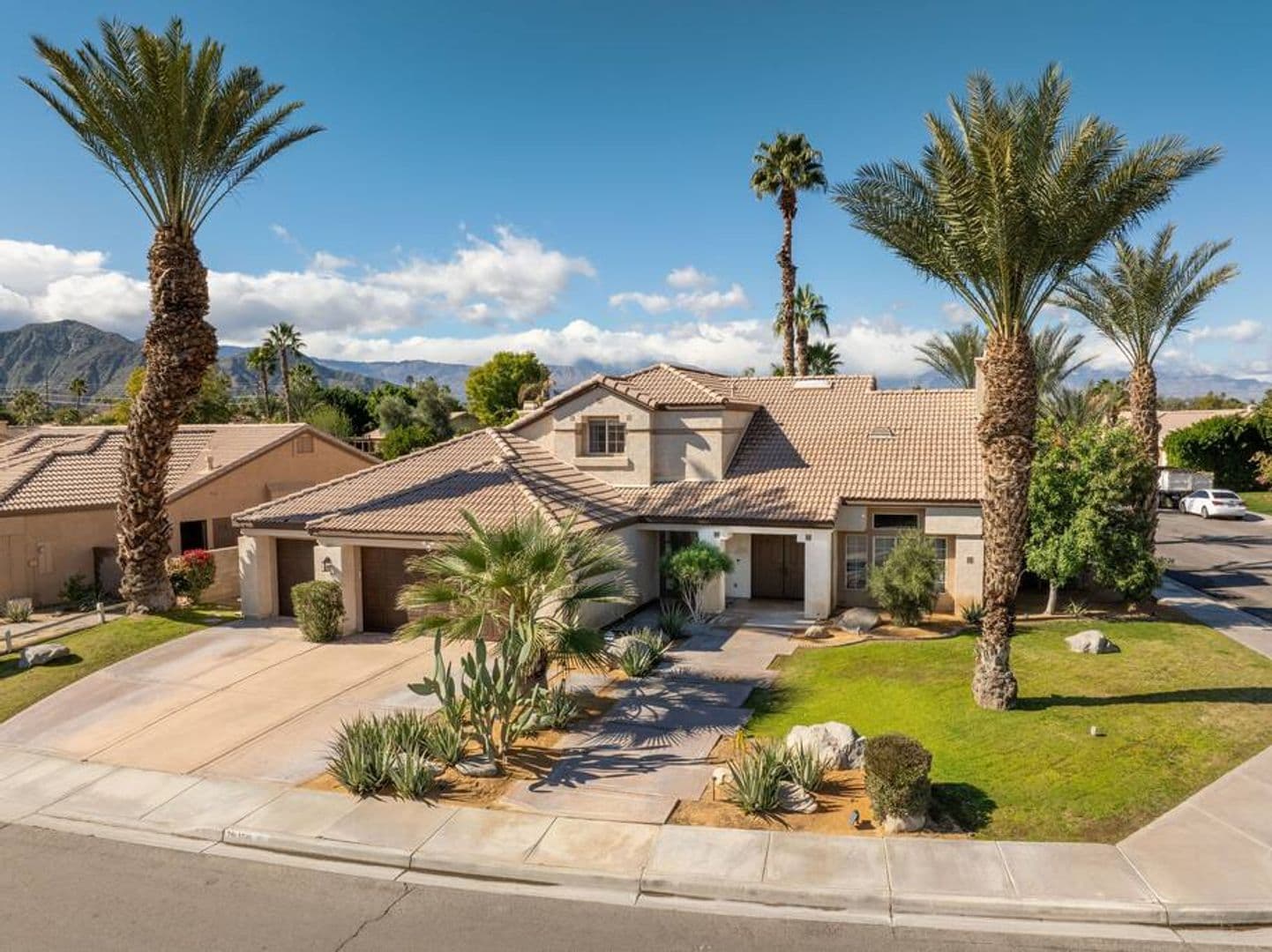 La Quinta House: 79150 Ocotillo Dr