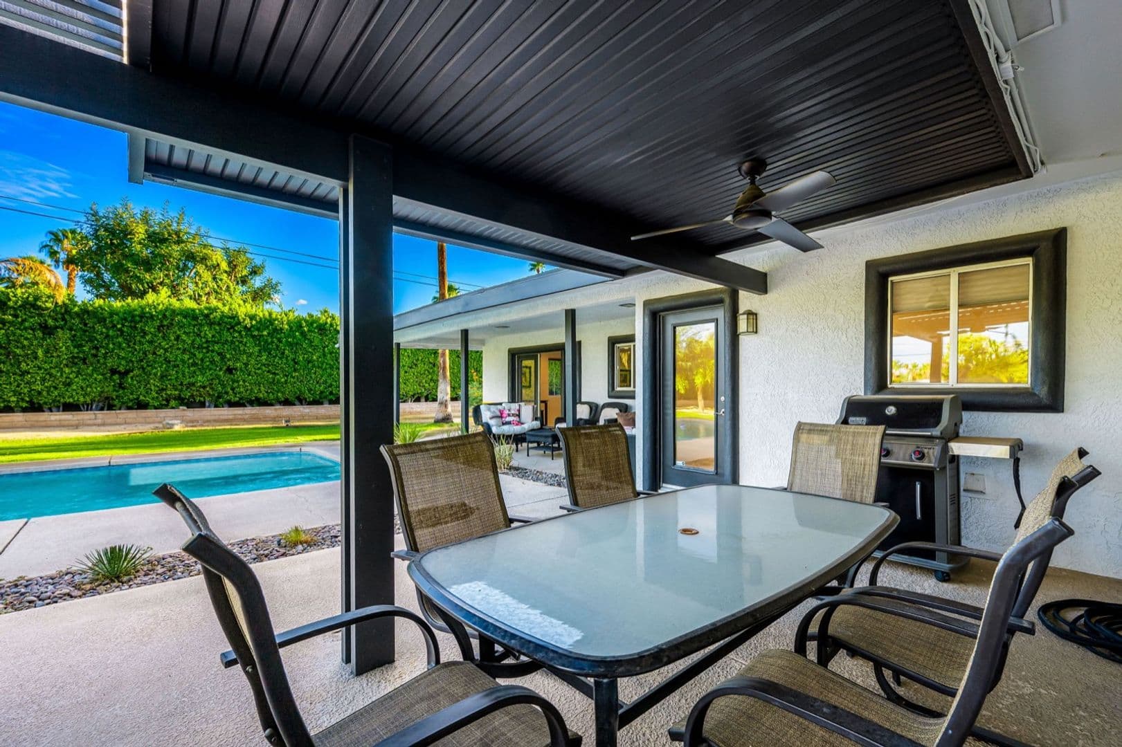 Palm Desert House: 73255 Grapevine Street