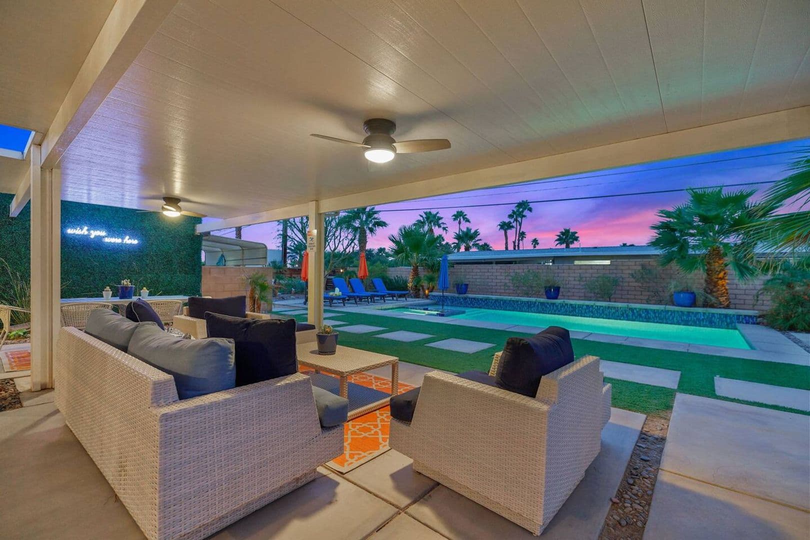 Palm Springs House: 2525 N Cerritos Rd
