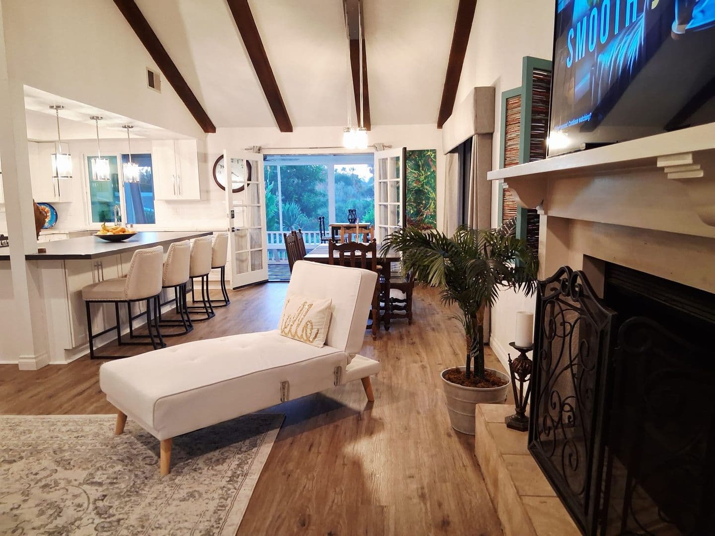 Fallbrook House: 1412 El Nido Dr