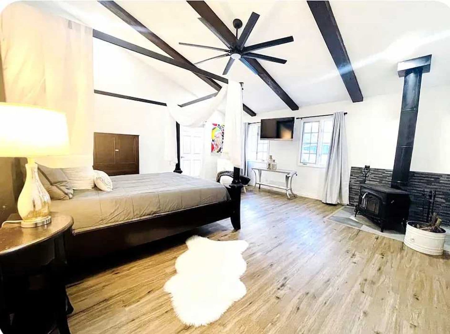 Fallbrook House: 1412 El Nido Dr