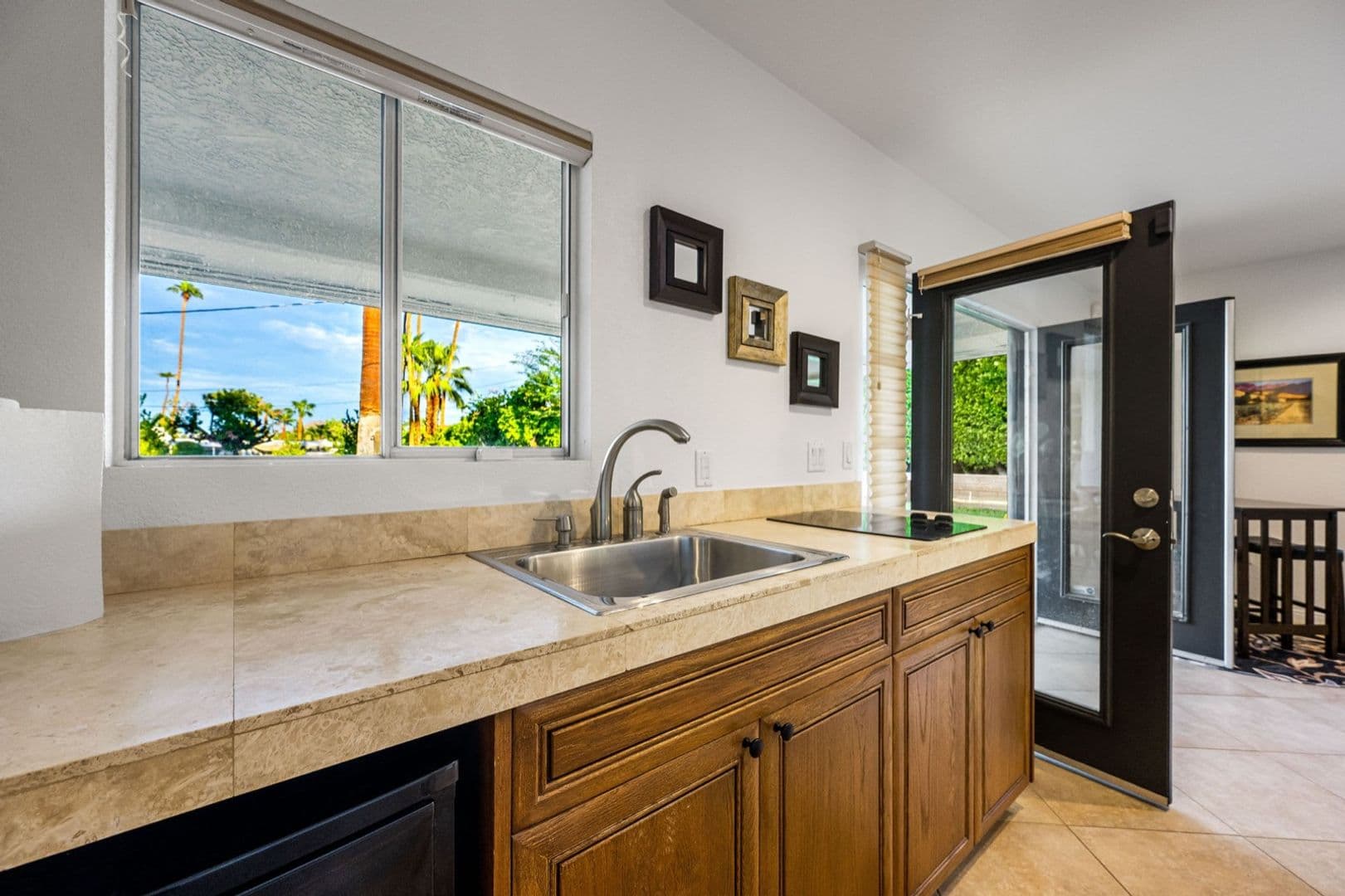 Palm Desert House: 73255 Grapevine Street