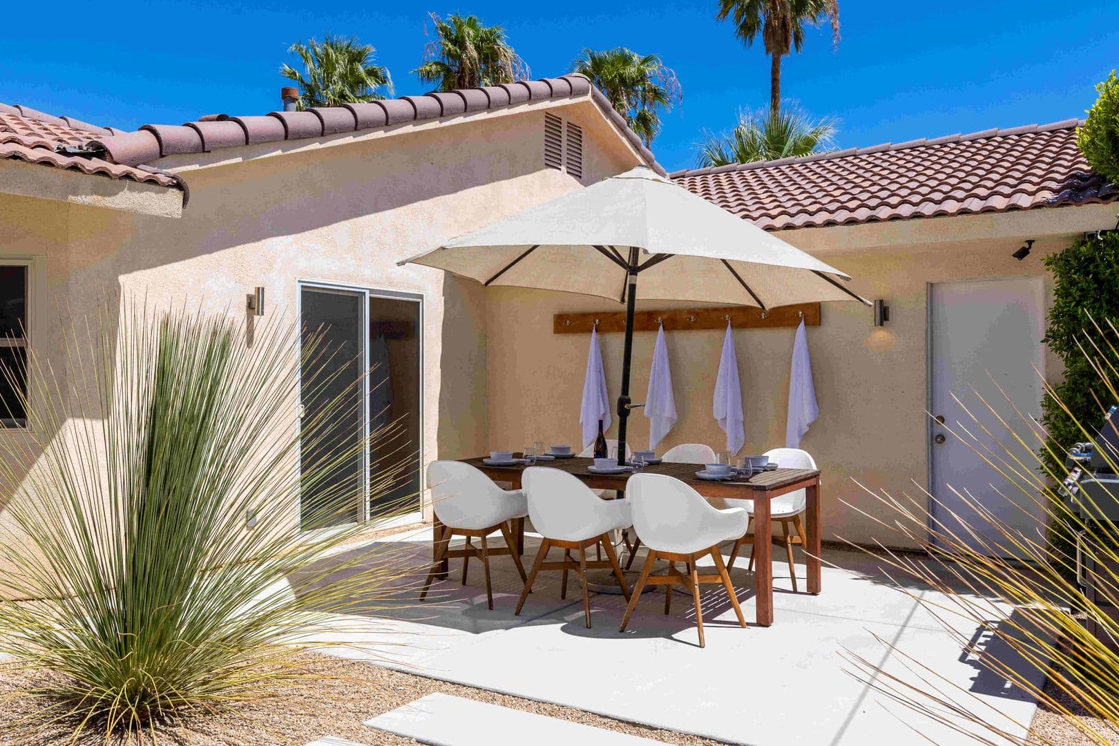 Palm Springs House: 2355 W Nicola Rd