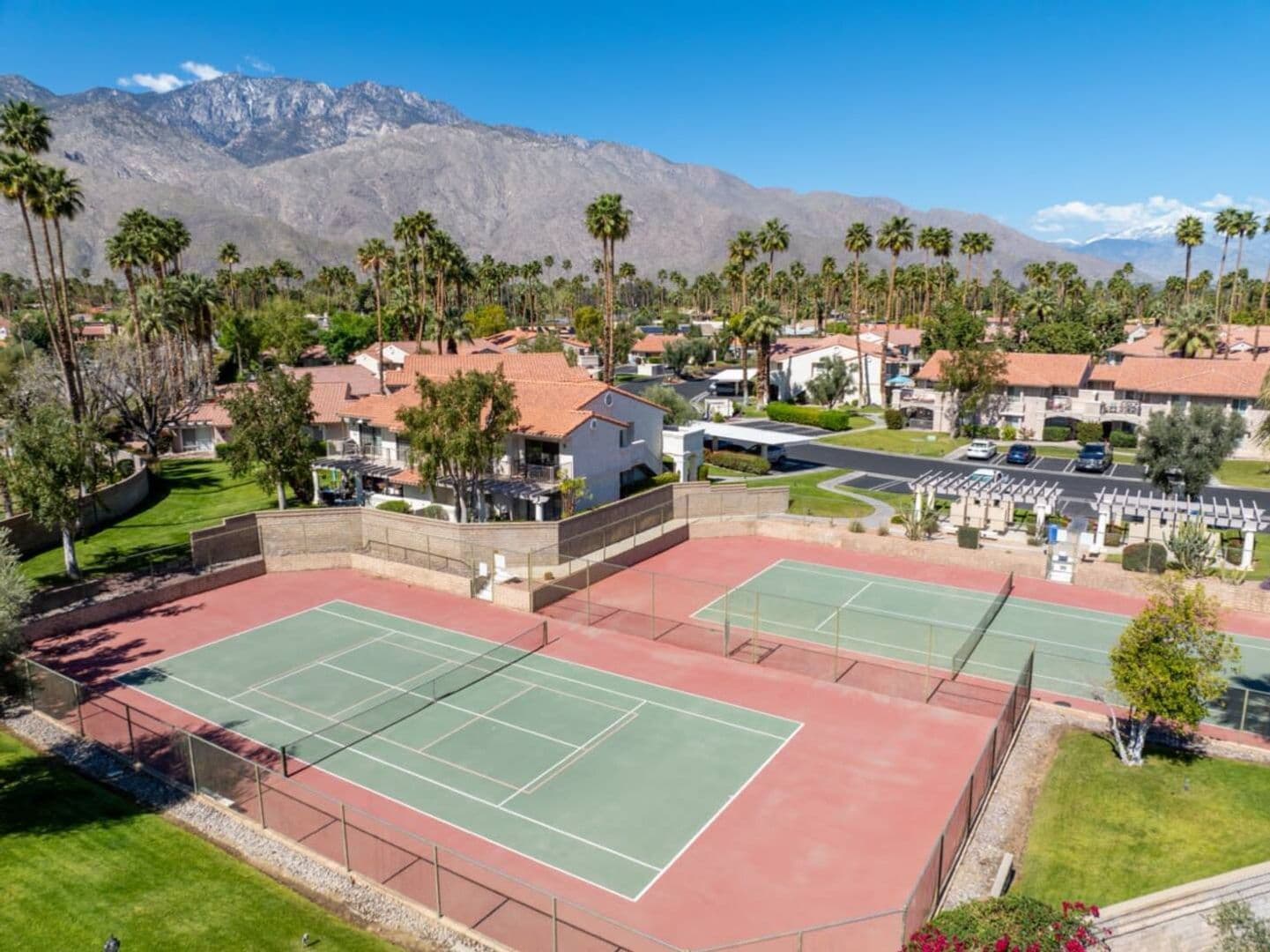 Palm Springs House: 2701 E Mesquite Ave