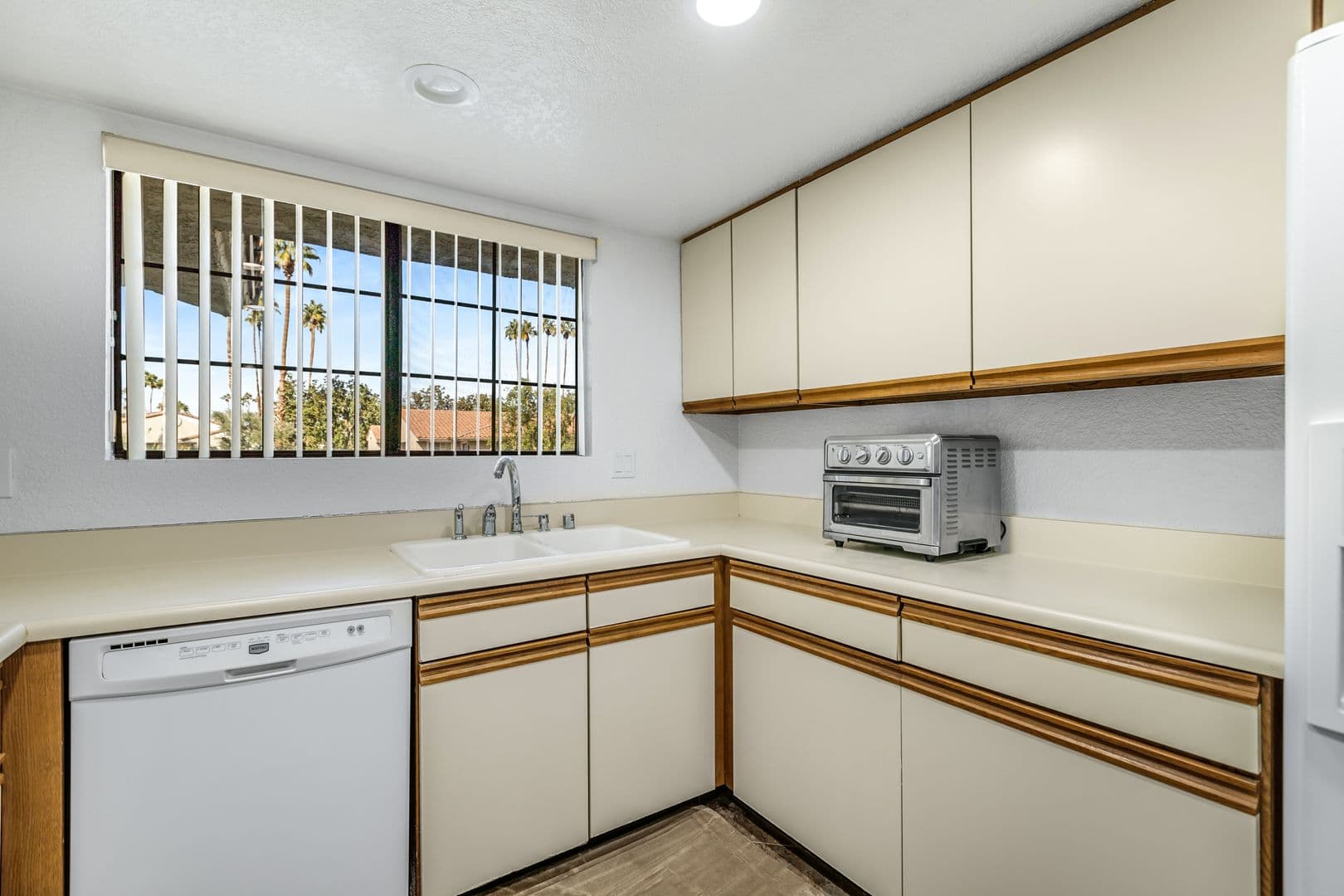 Palm Springs House: 2701 E Mesquite Ave. E-24