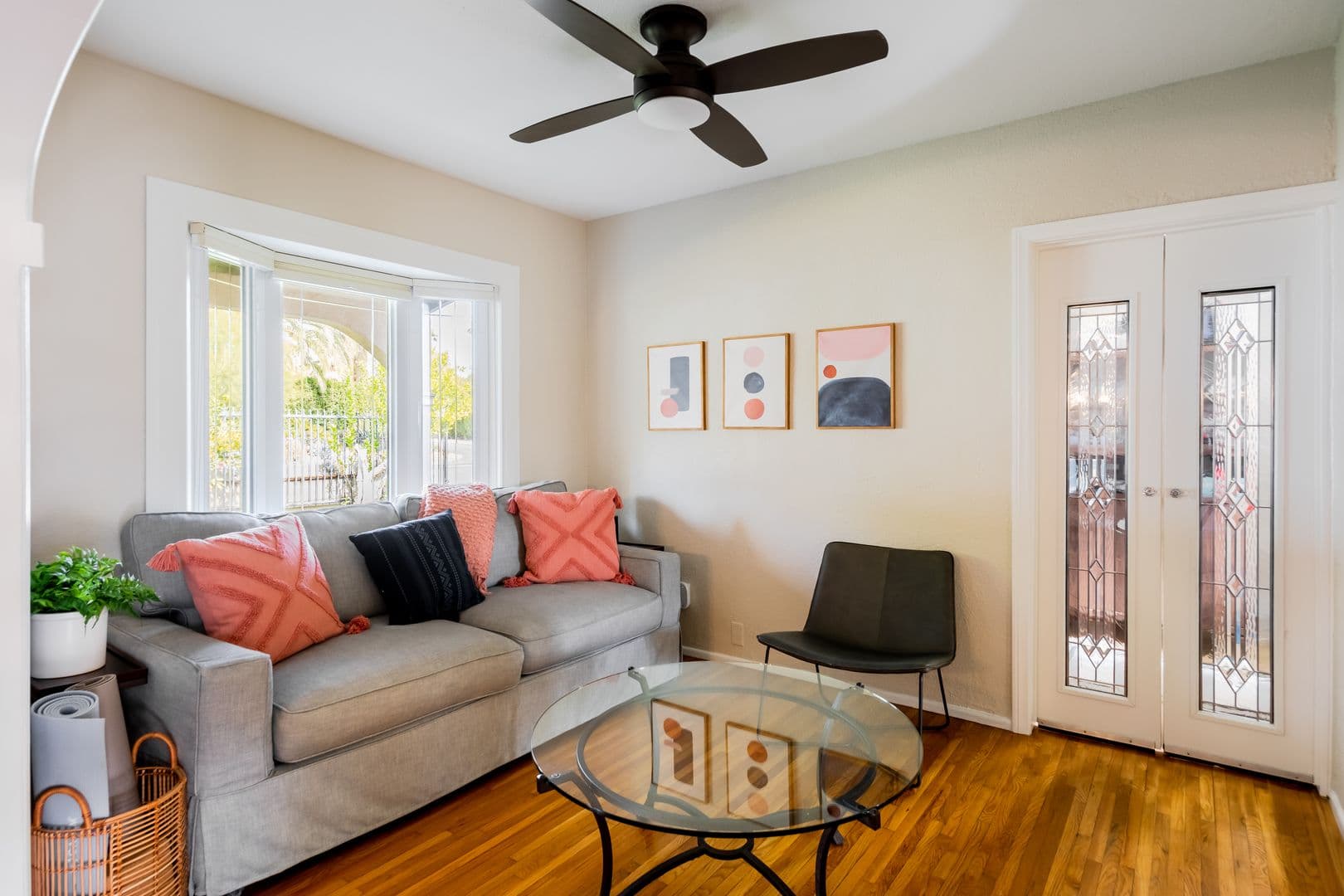 Palm Springs House: 477 East Via Colusa