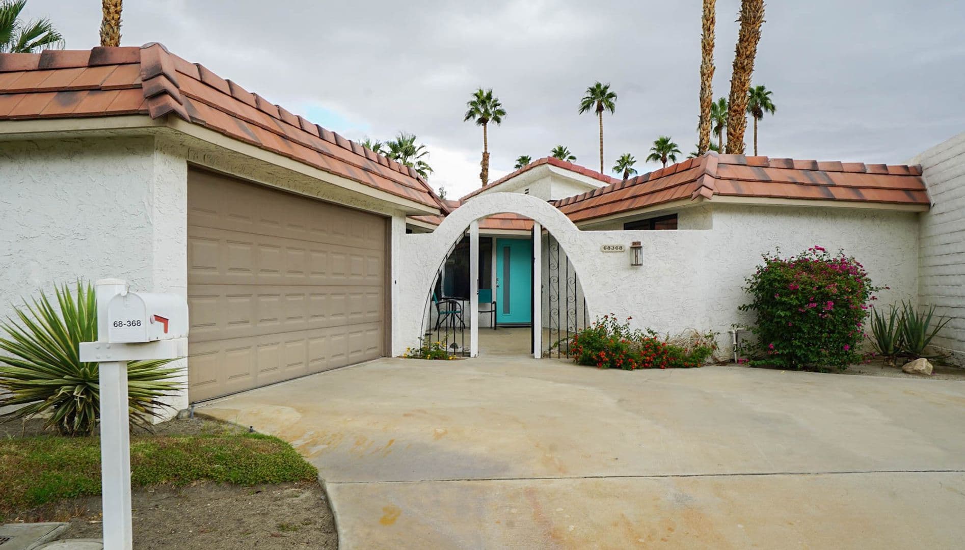 Cathedral City House: 68368 Calle Leon