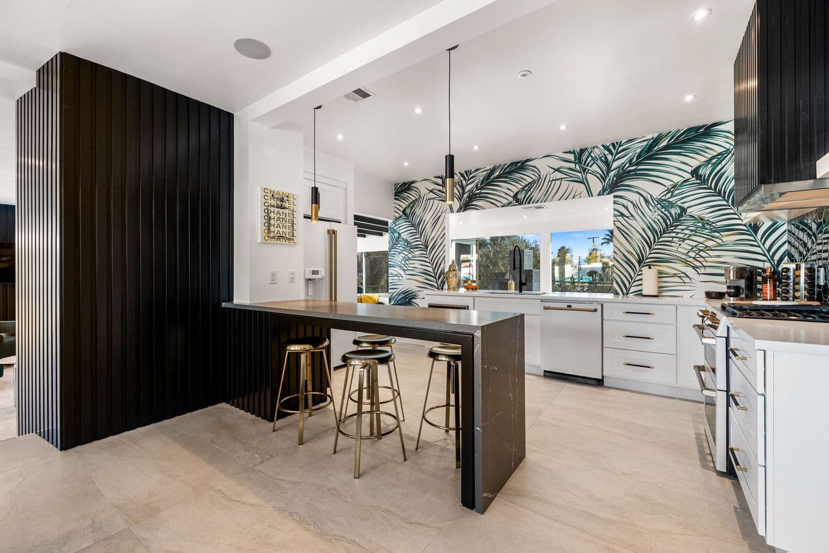 Palm Springs House: 2325 N Girasol Ave