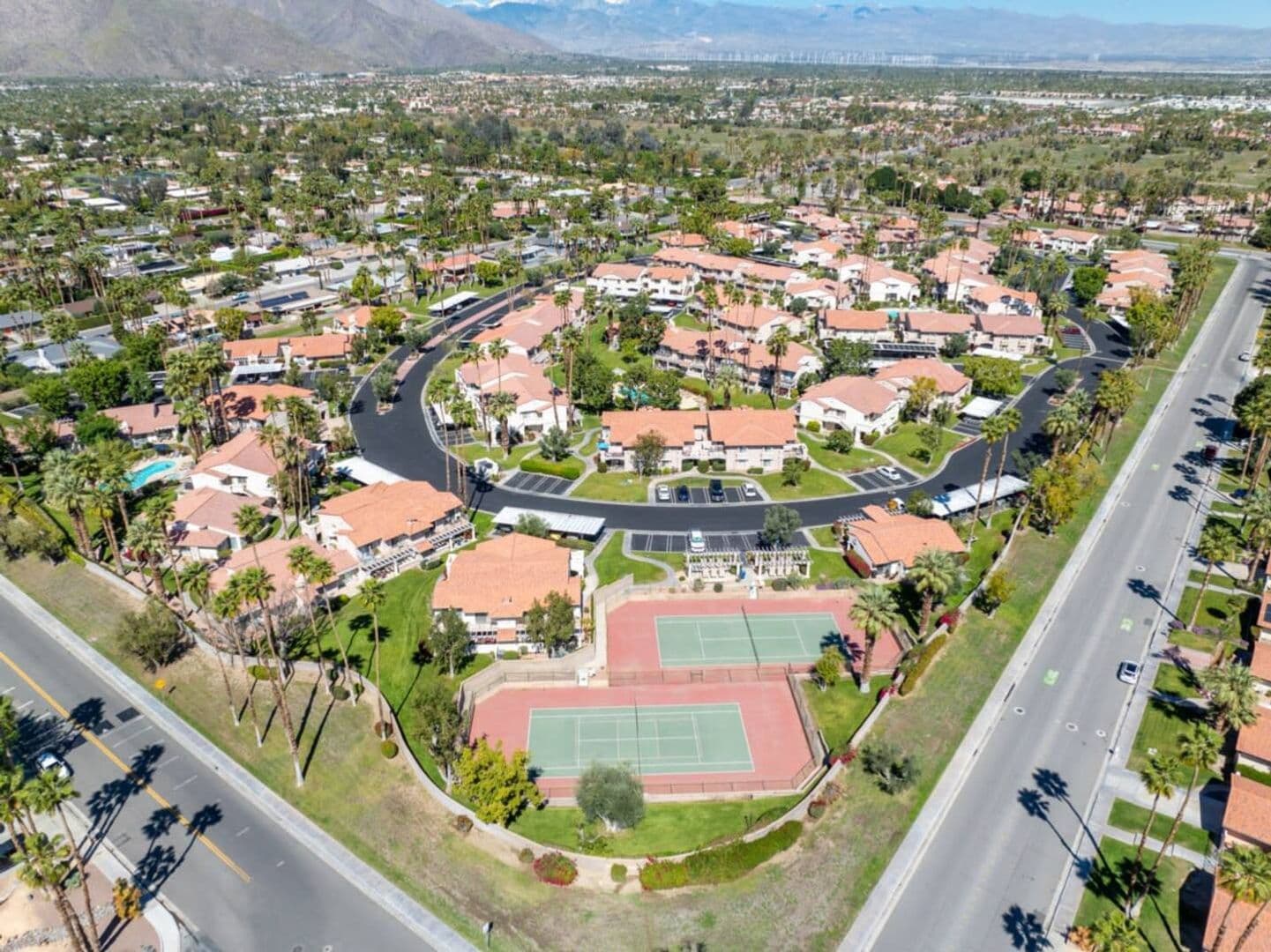 Palm Springs House: 2701 E Mesquite Ave