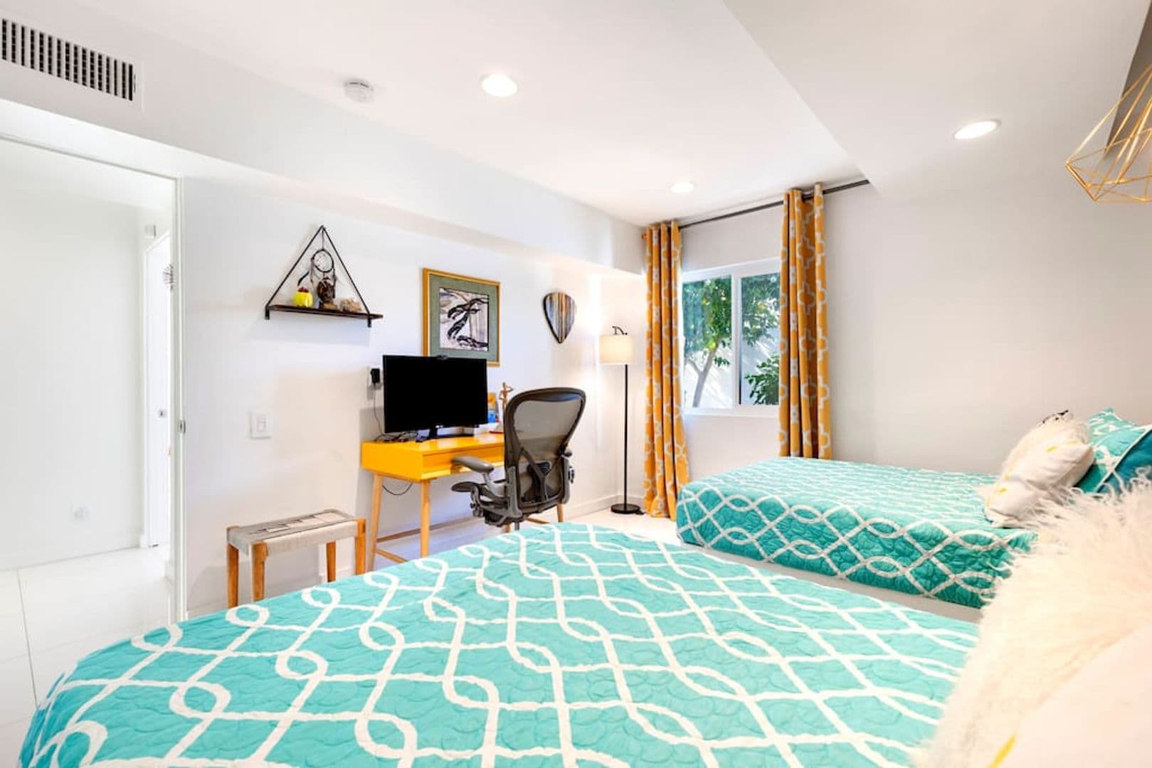 Palm Springs House: 3963 Calle San Antonio