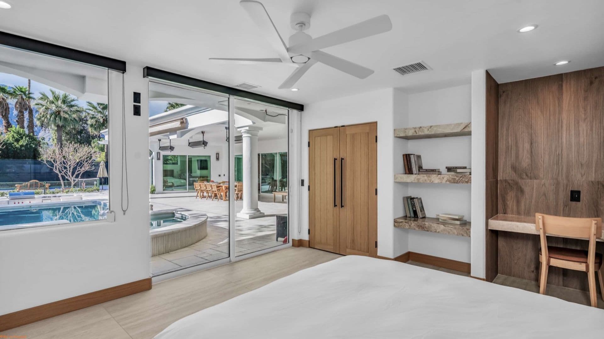 Palm Springs House: 875 Tamarisk Rd