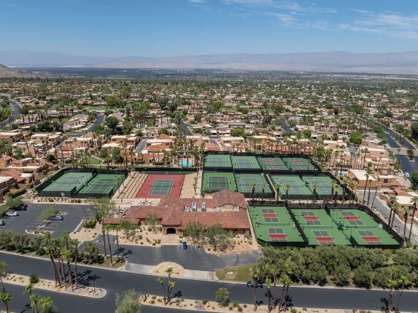 Palm Desert House: 48872 Quercus Ln