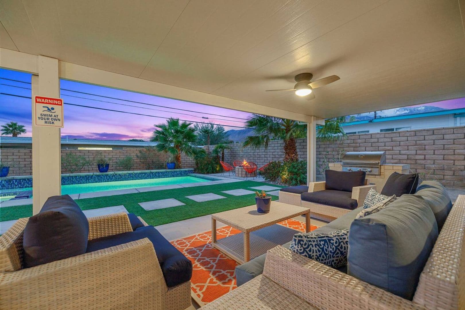 Palm Springs House: 2525 N Cerritos Rd