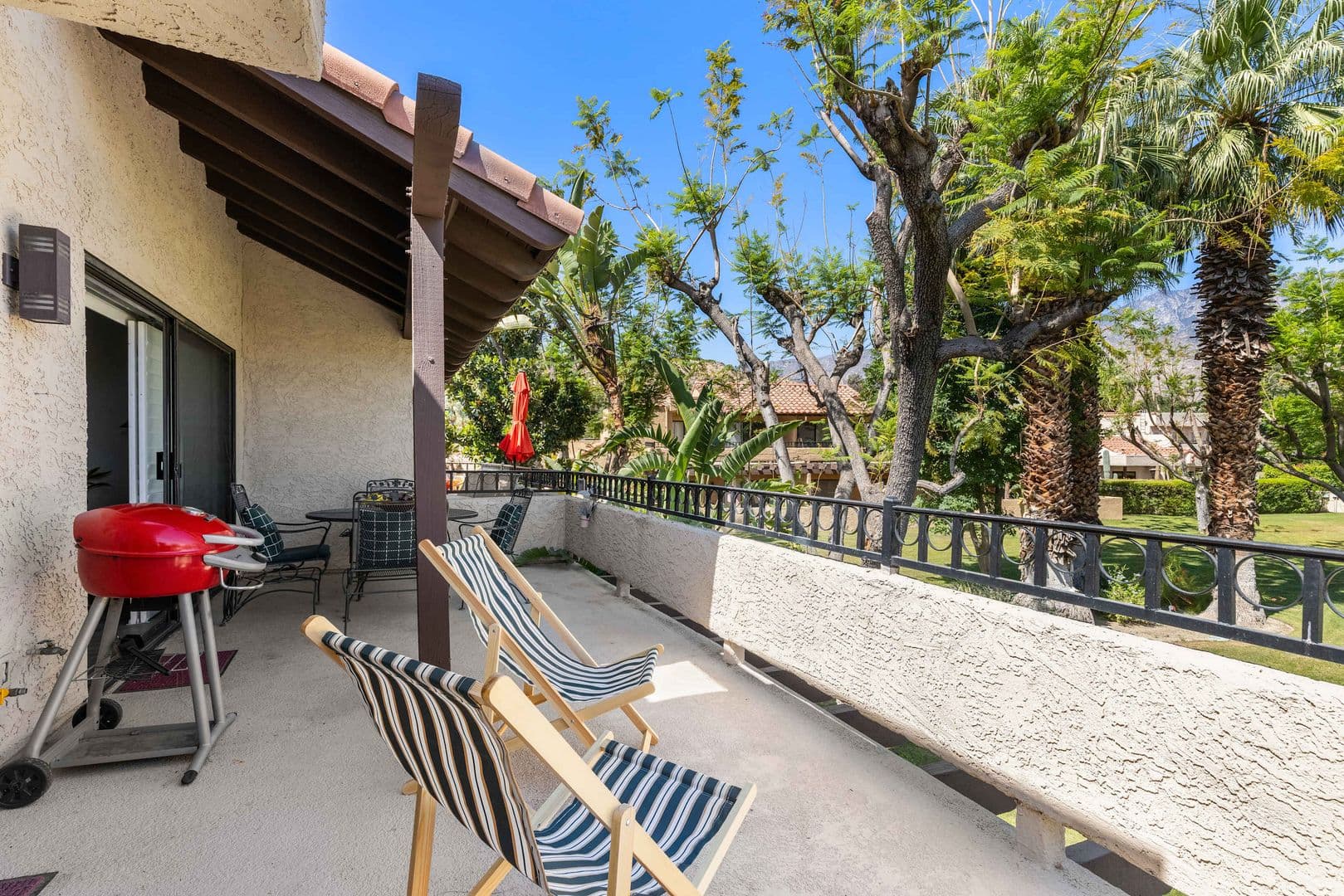 Palm Springs House: 2345 S Cherokee Way